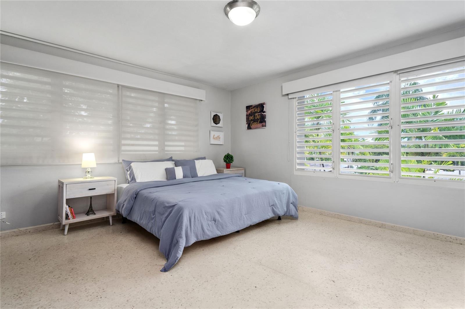 GARDEN HILLS SUR - Residential