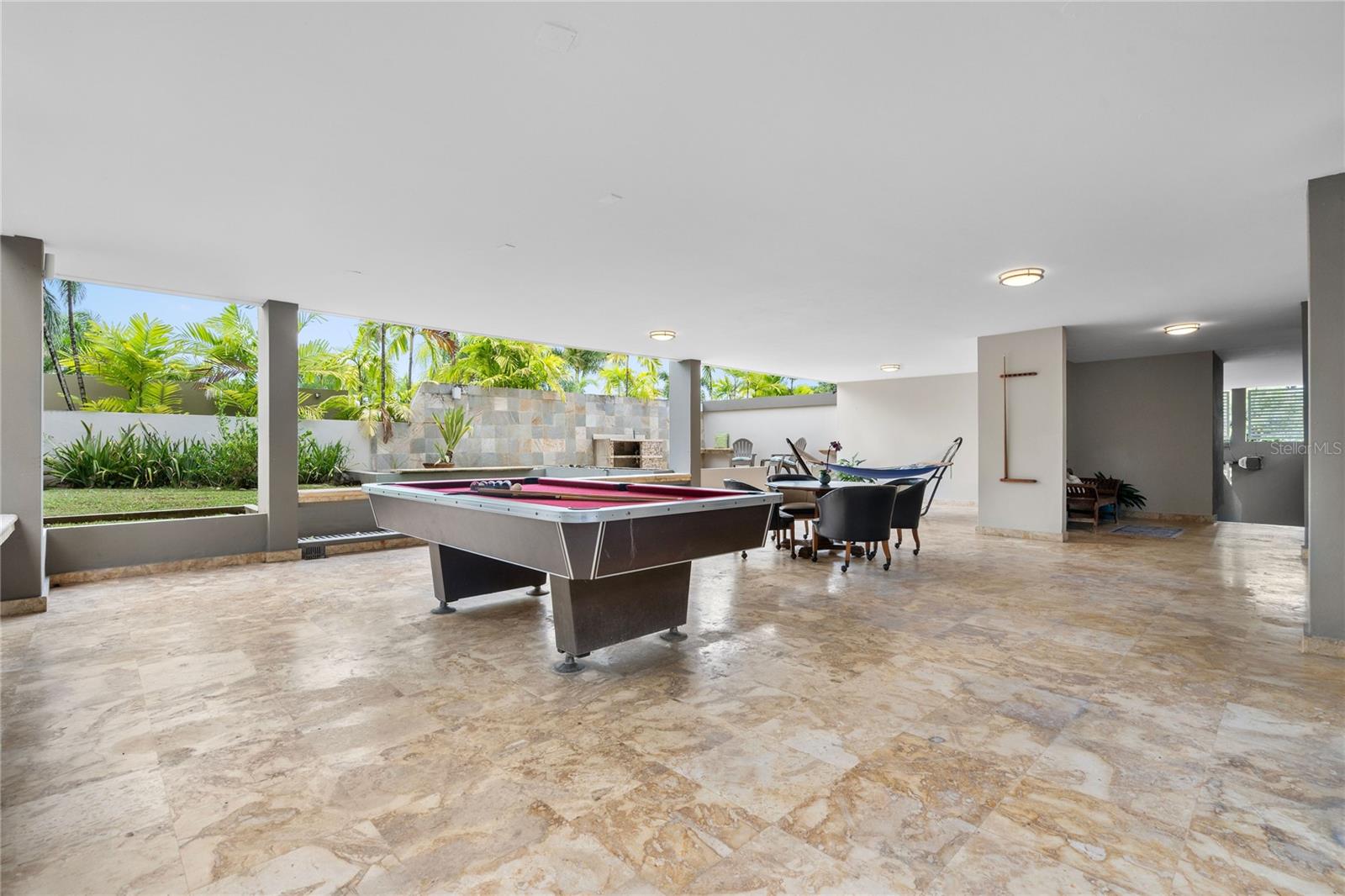 GARDEN HILLS SUR - Residential