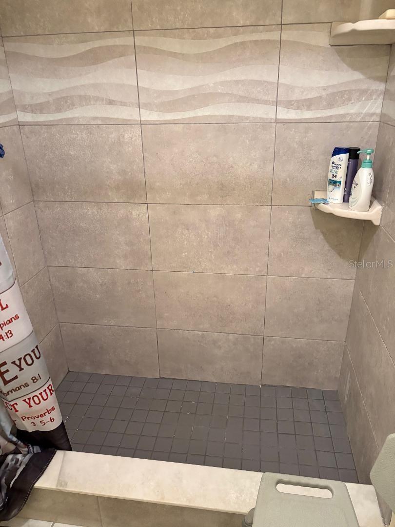 BVL UNIT 7 3RD ADD - Residential