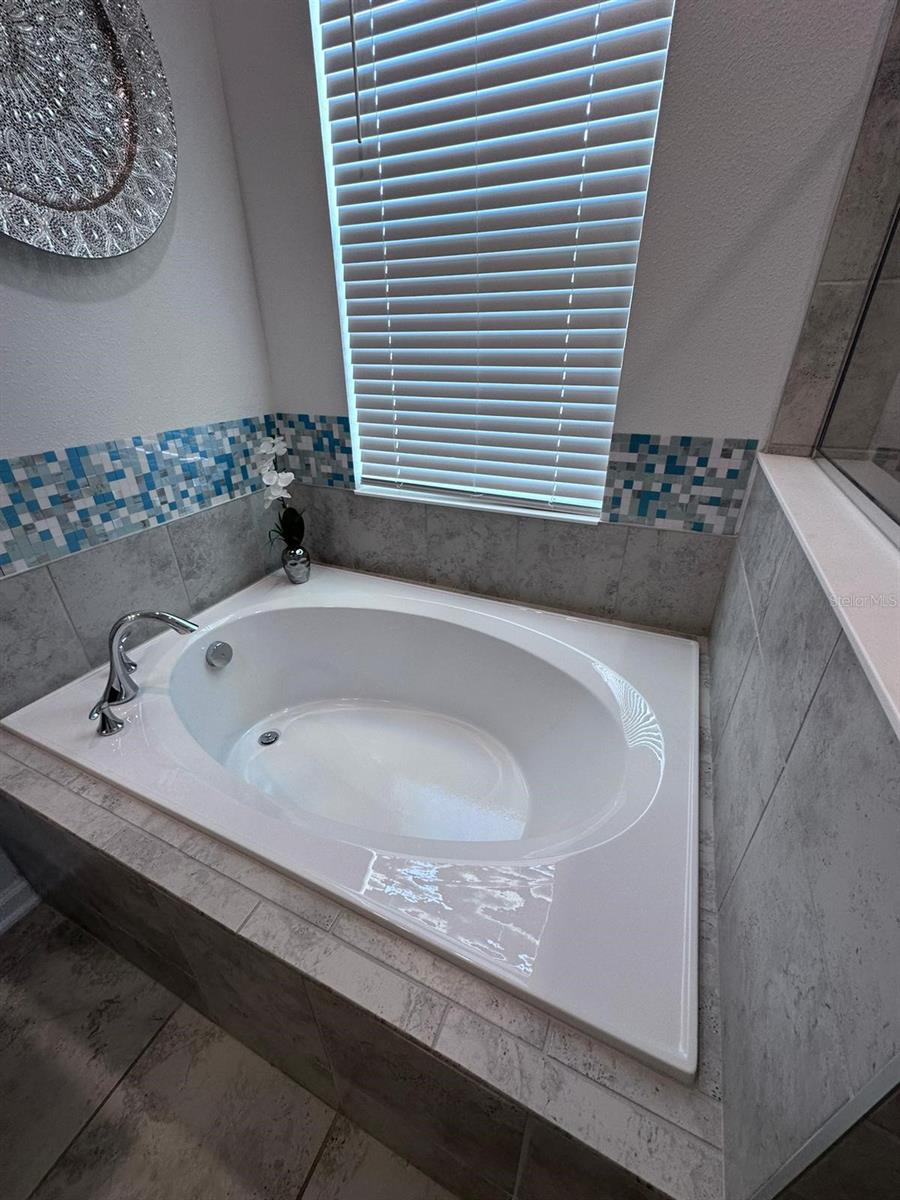 CHAMPIONSGATE CONDO 3 PH 16 & PH 17 - Residential Lease