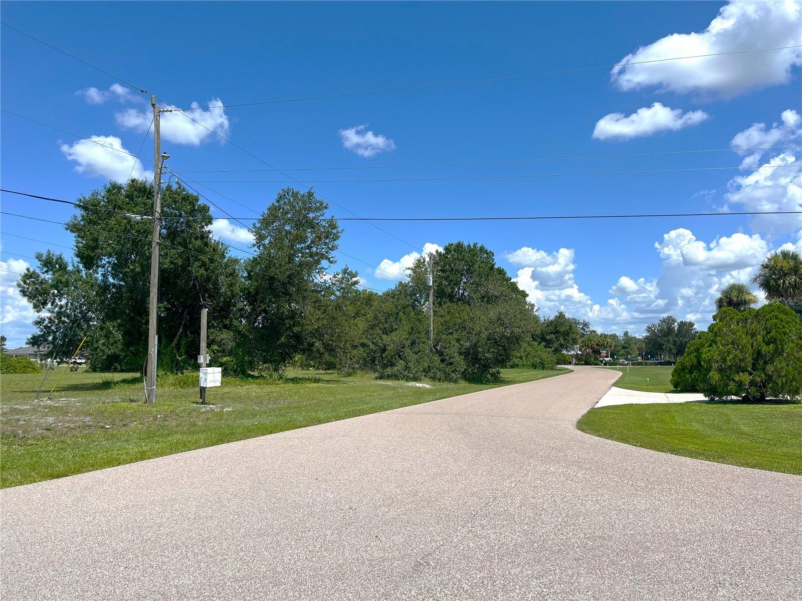 PUNTA GORDA ISLES SEC 23 - Land