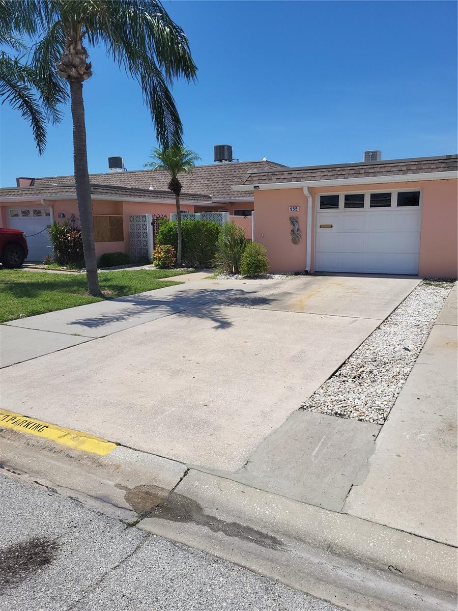Large 2/2 with 1 car attached garage villa on Boca Ciega Bay. Newly remodeled, open concept. Furnished or unfurnished. Split plan with florida room overlooking the intercoastal waterway. Back patio deck on water. Front courtyard sitting area as part of the entrance to the unit. Additional fees for use of boat lift.