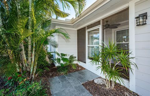 A home in PALM HARBOR