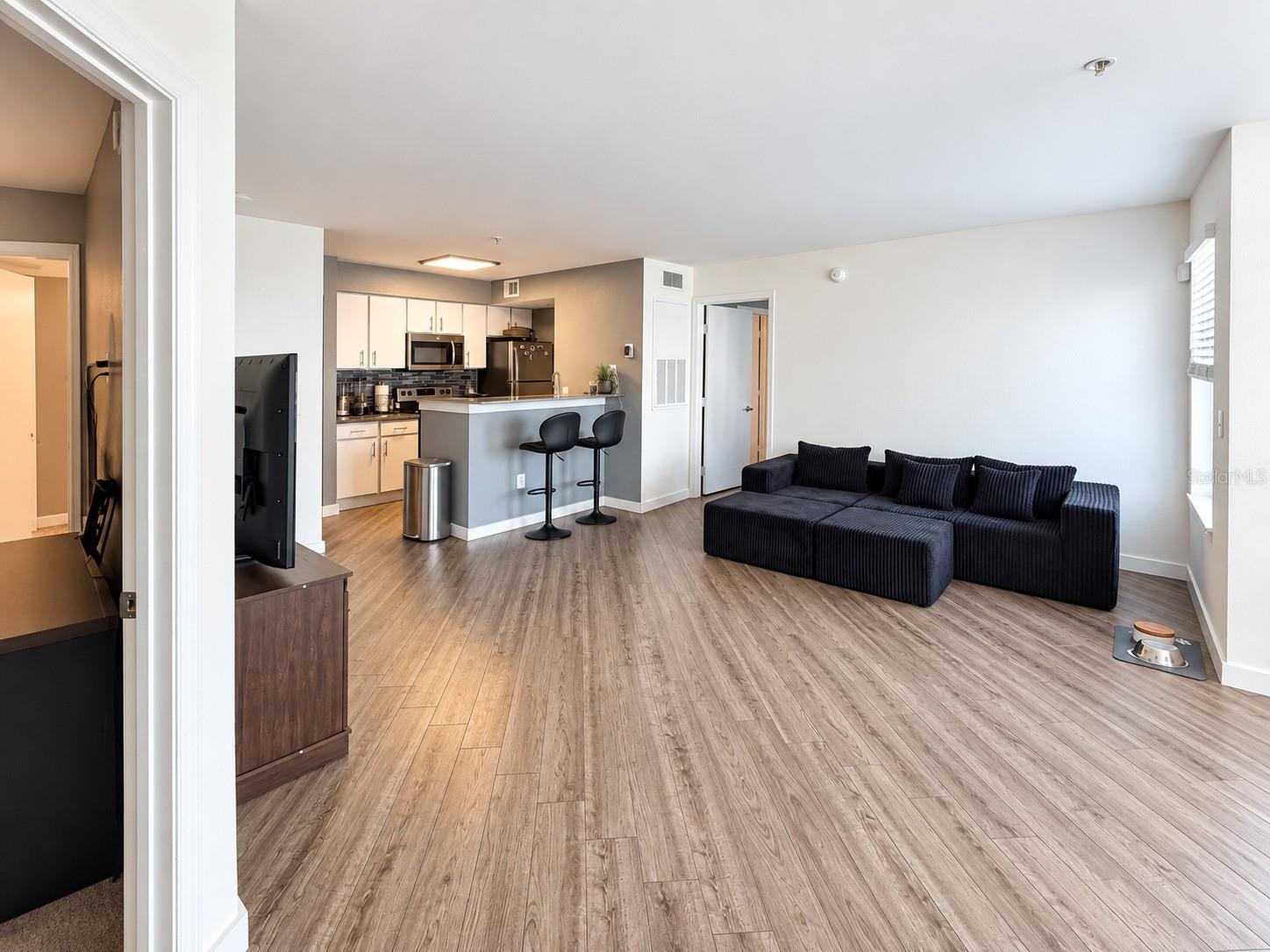 2203 KEY WEST COURT 422