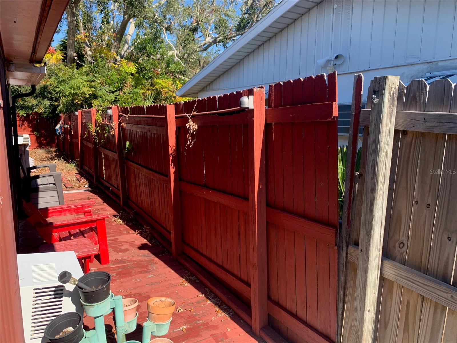 11600 CRYSTAL LAKE DRIVE