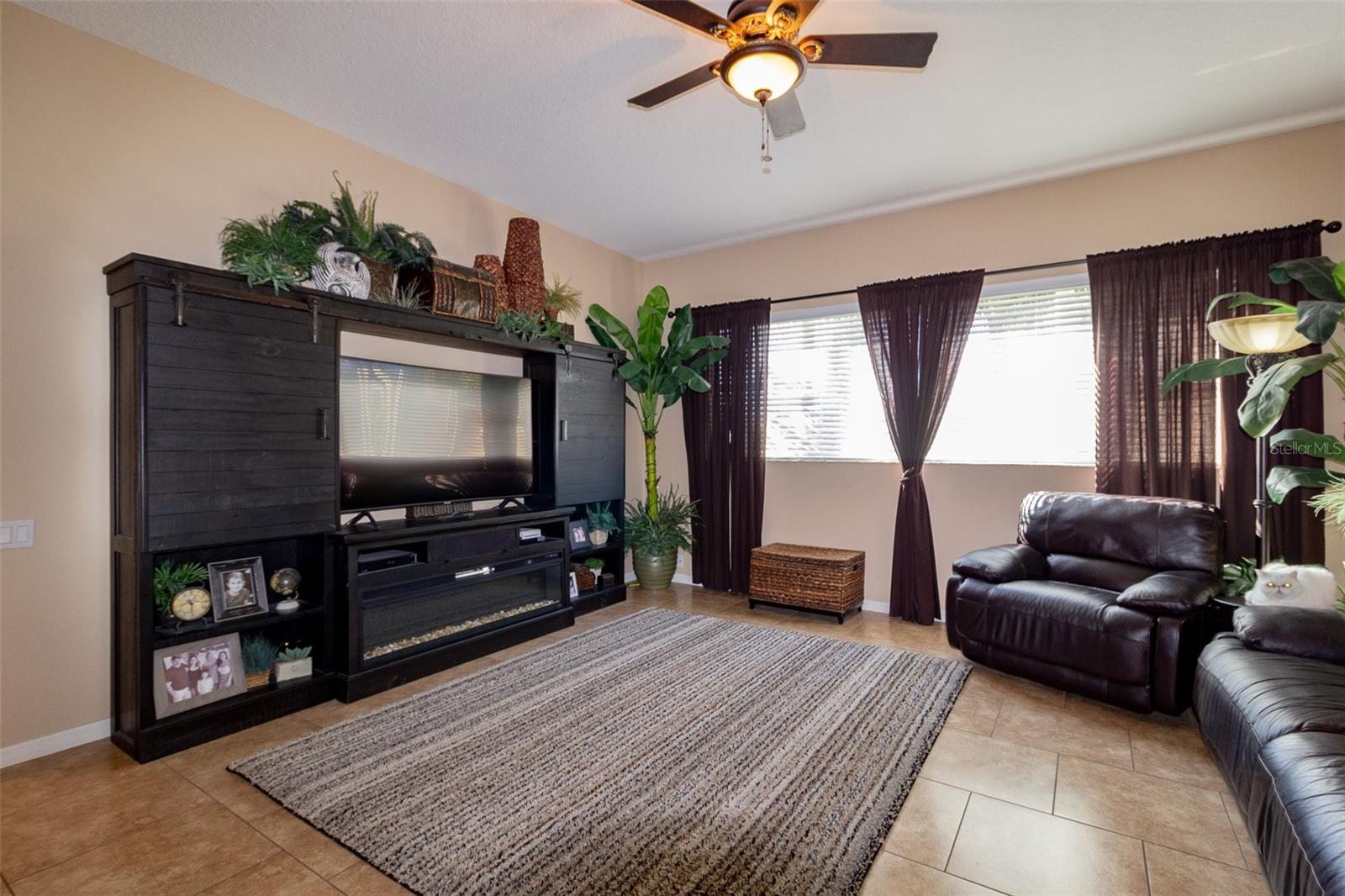 FAIRWAY OAKS - Residential