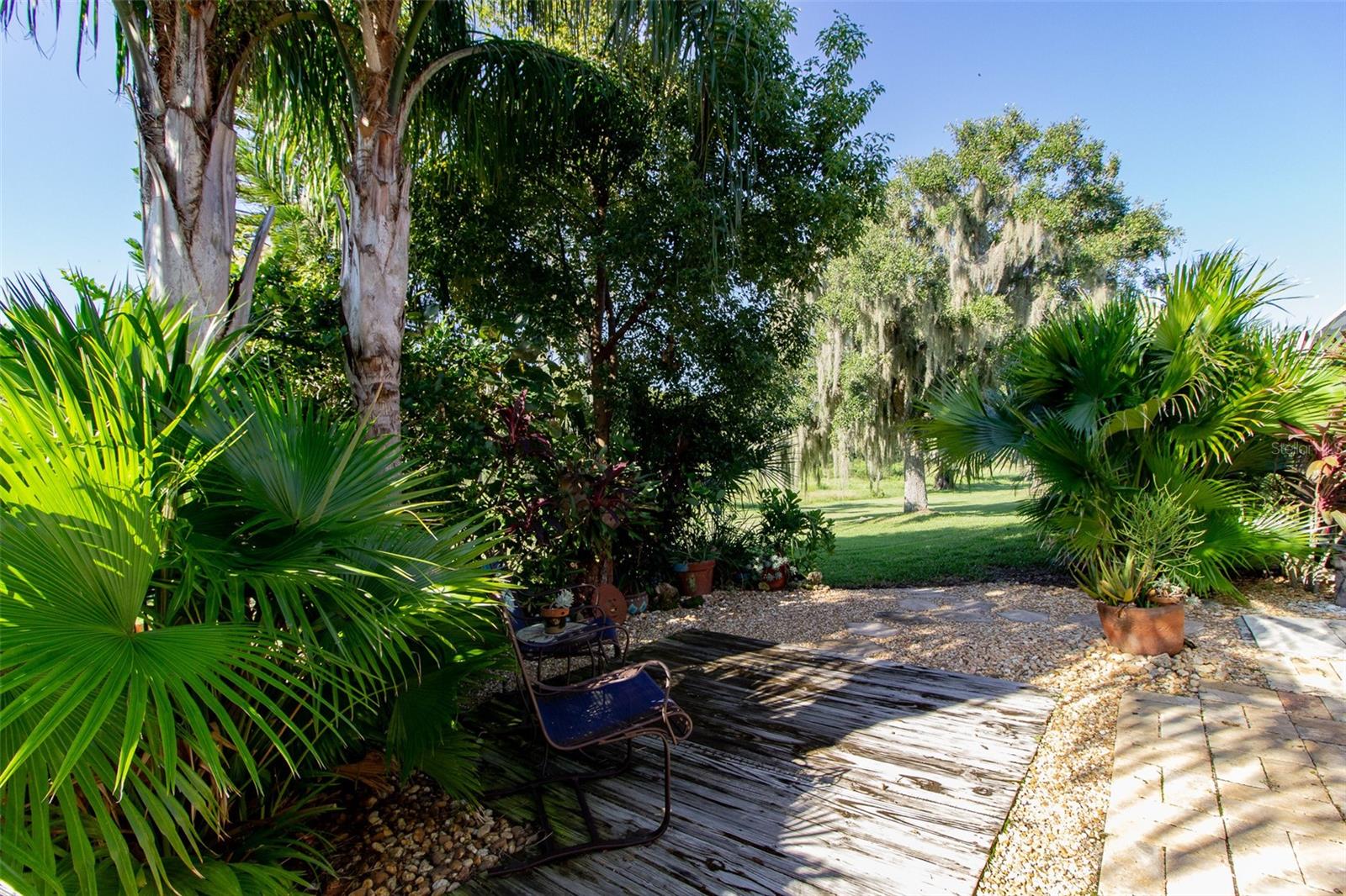 FAIRWAY OAKS - Residential