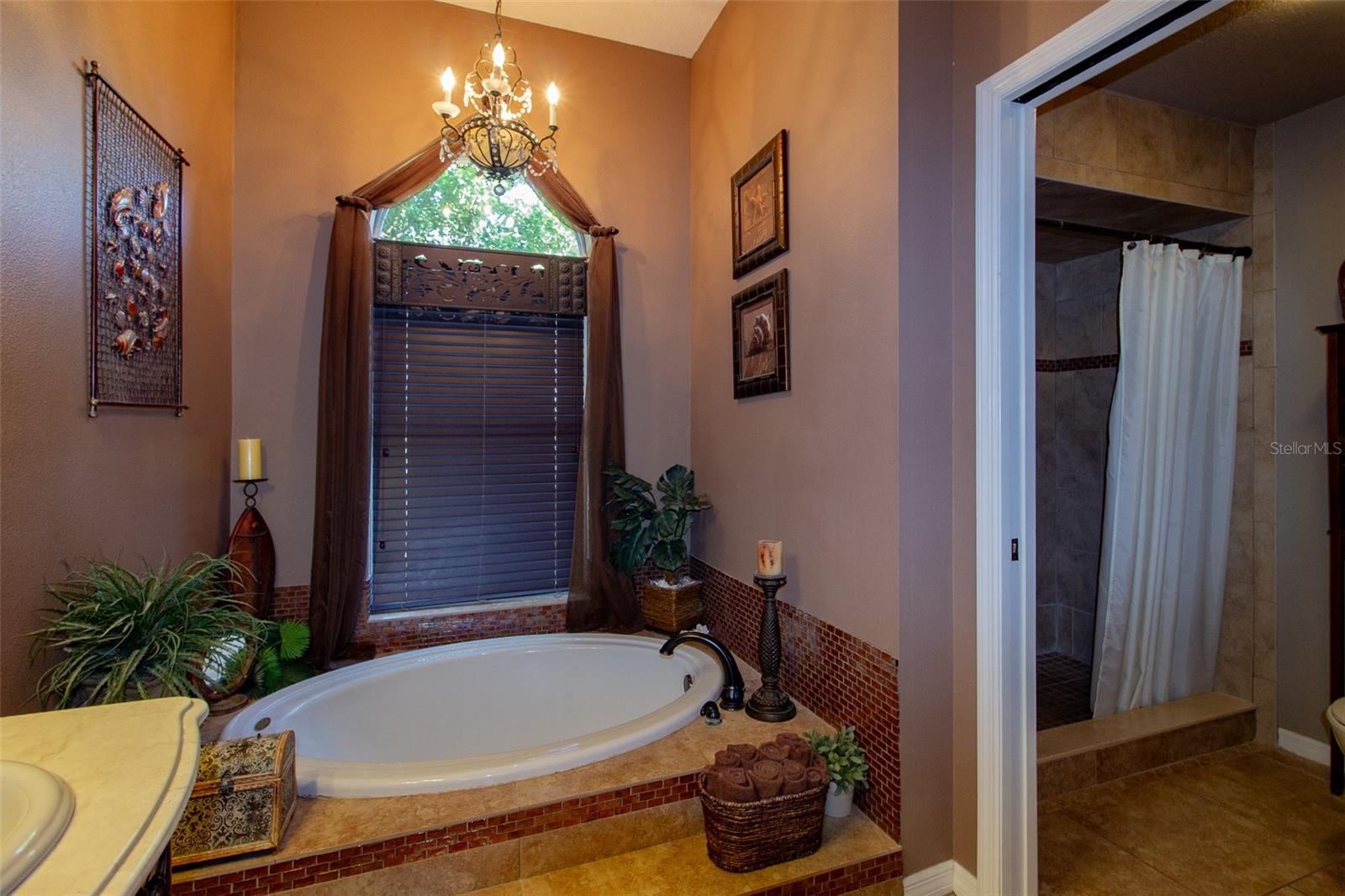 FAIRWAY OAKS - Residential