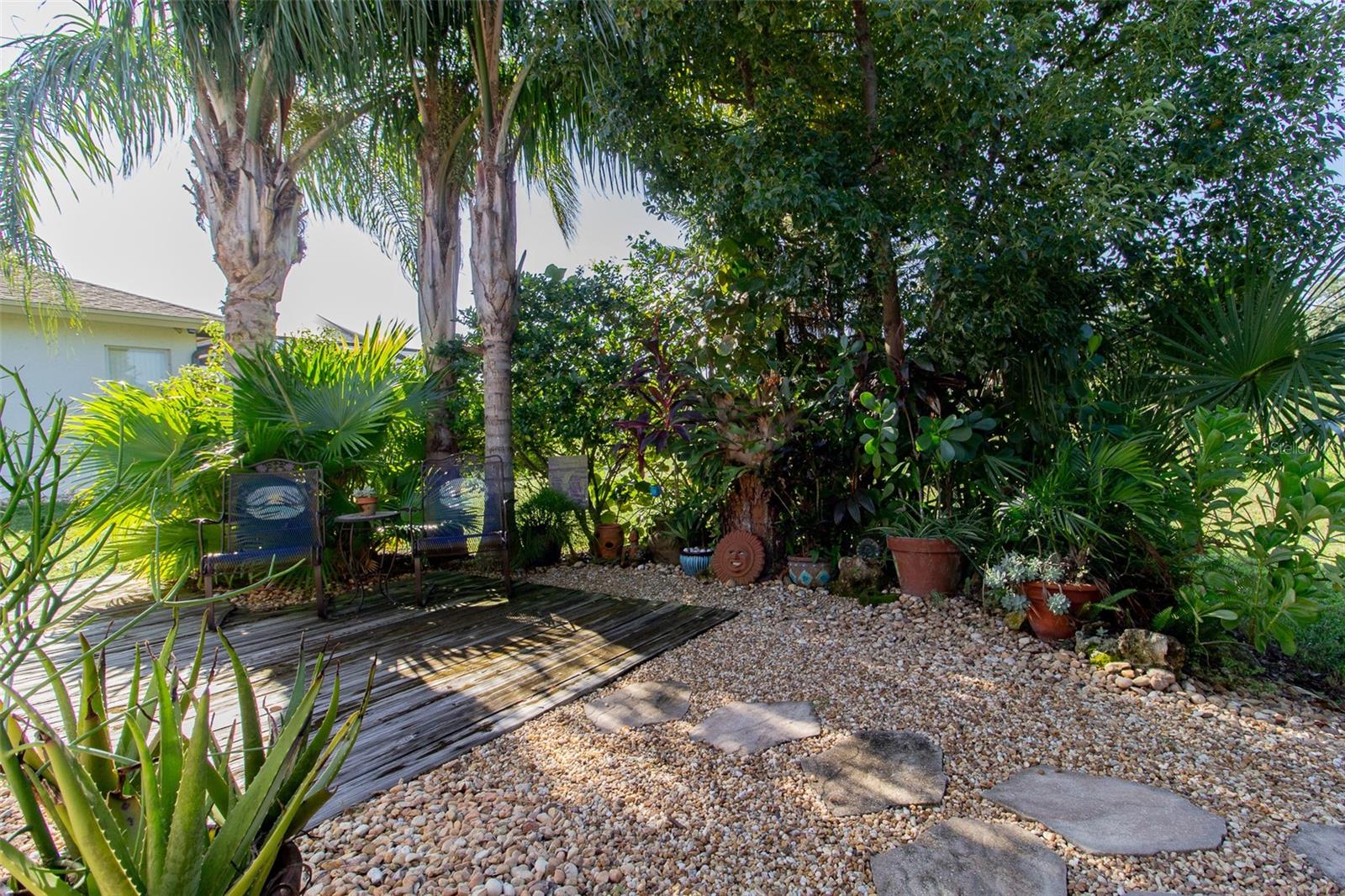 FAIRWAY OAKS - Residential