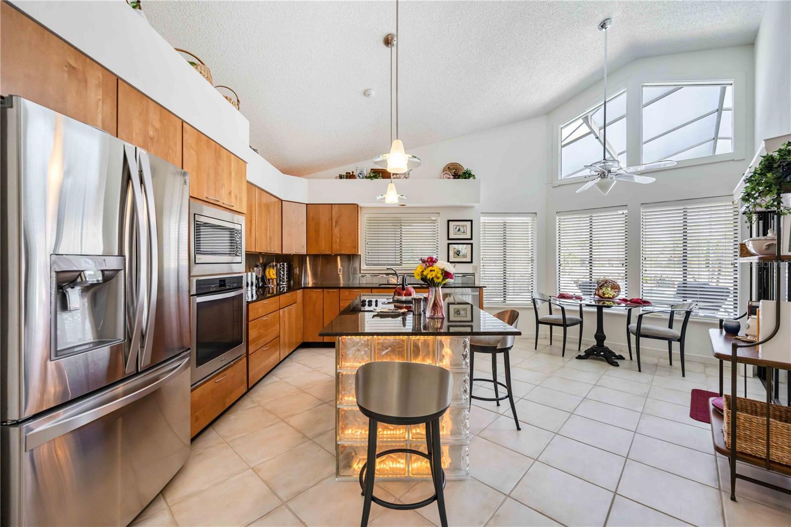 PALM AIRE - Residential