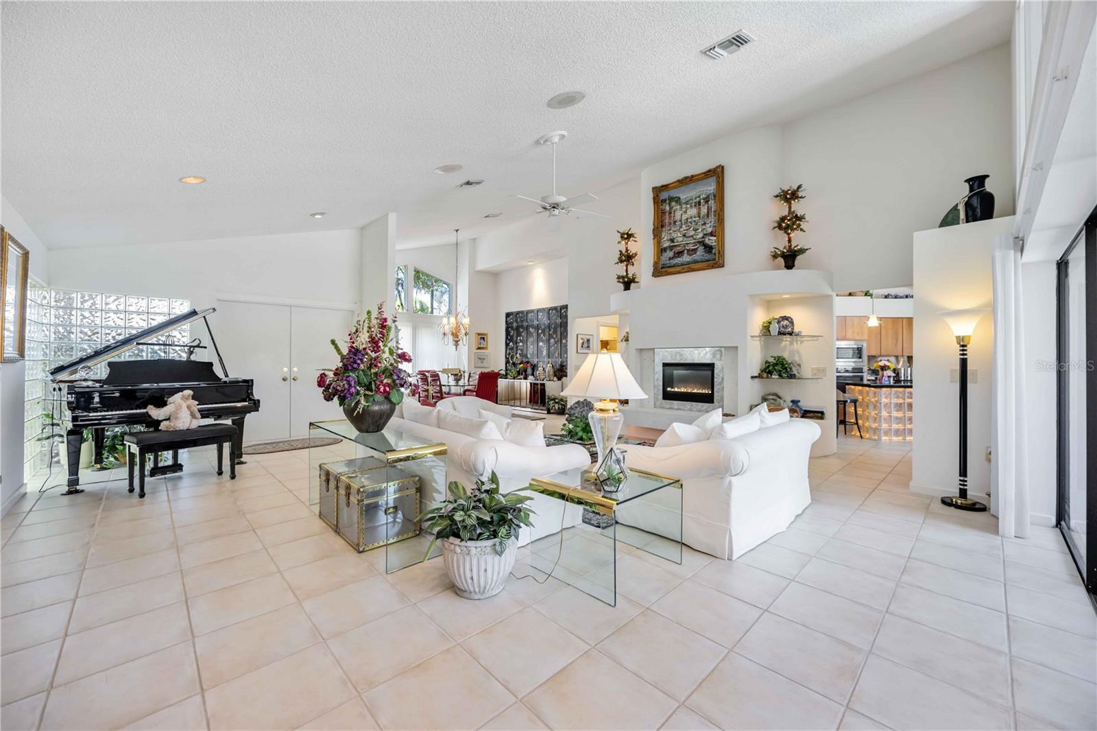 8142 MISTY OAKS BOULEVARD