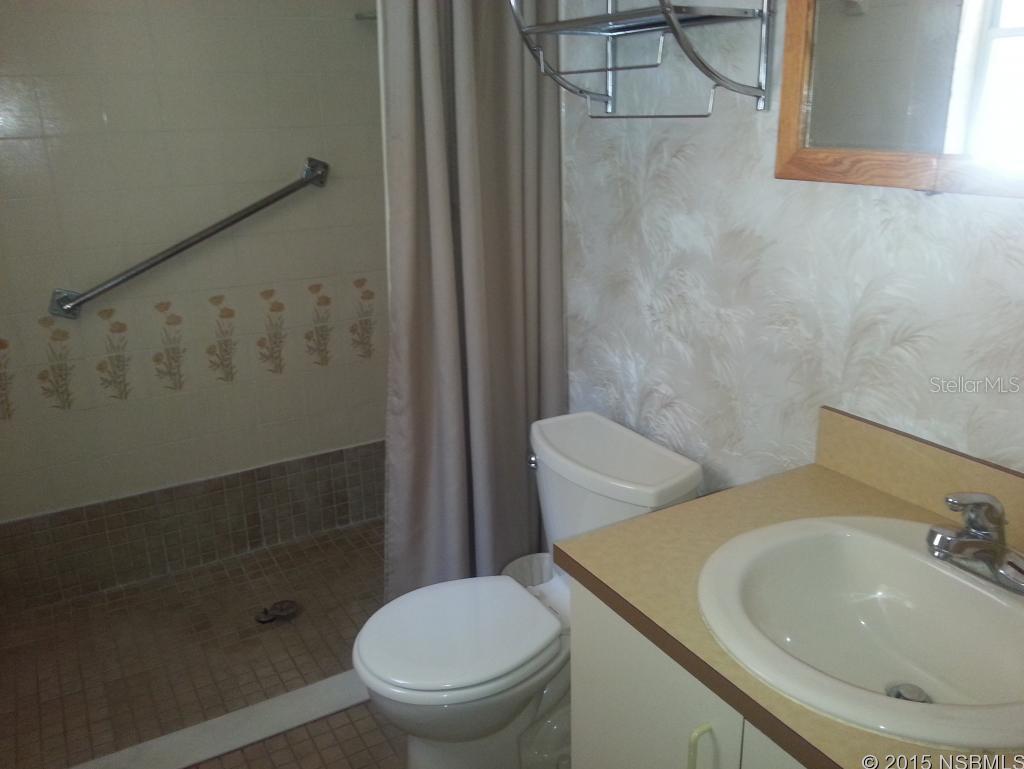 Detwilers Add 01 New Smyrna Bch - Residential Lease