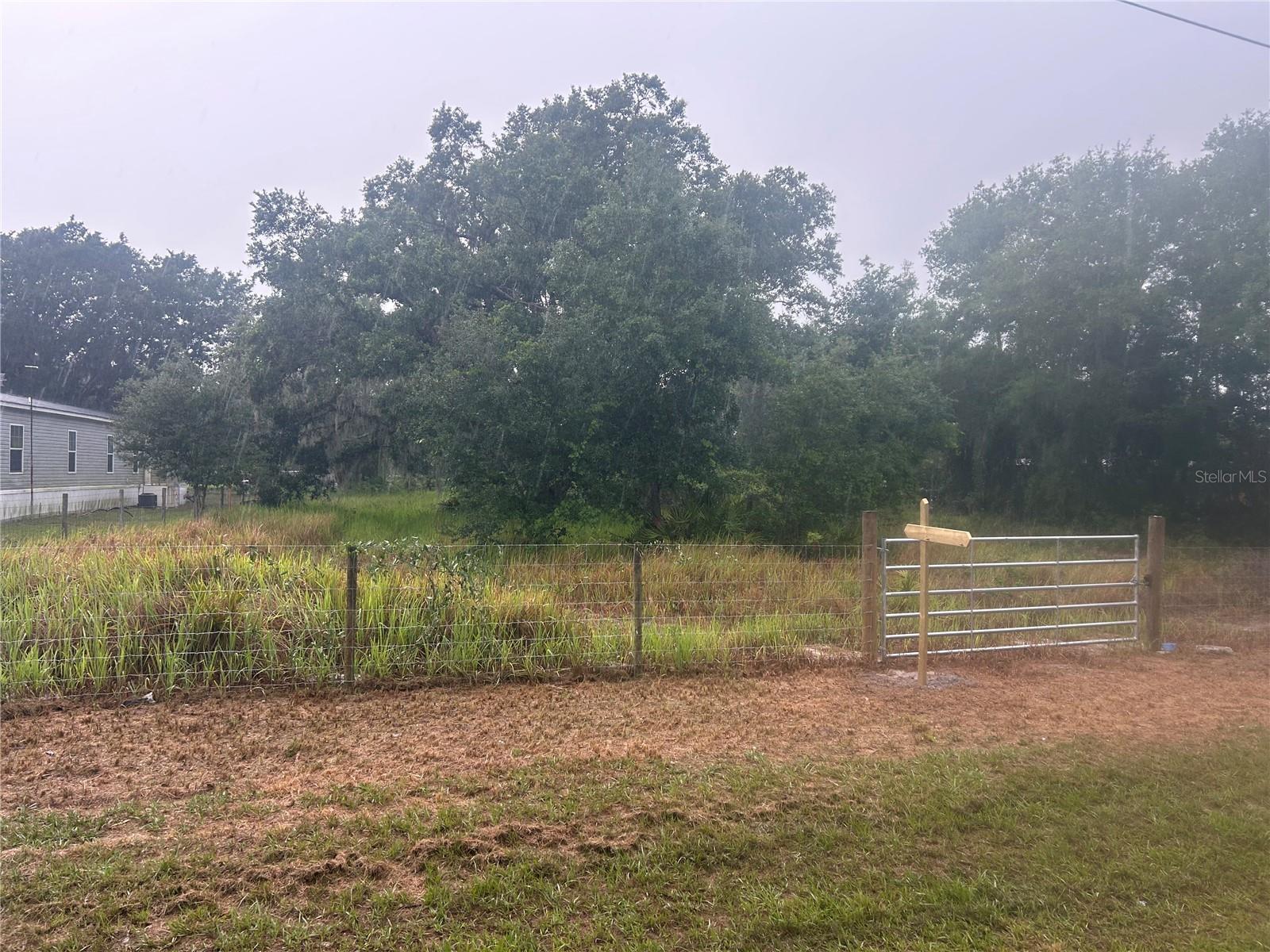 Amazing piece of property with endless potential and opportunity. Here is your opportunity to purchase a 1-acre Vacant Residential property. Buyer should check with local authority about zoning or land use change. Buyer and Buyers agent to confirm all information during Due Diligence period.