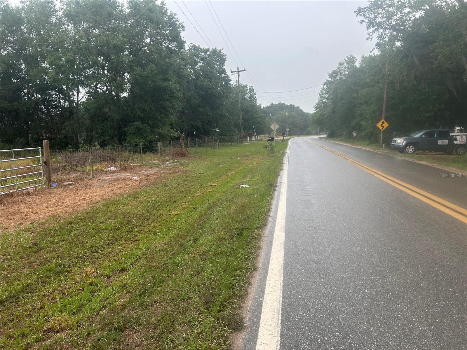 OAKRIDGE ESTATES - Land