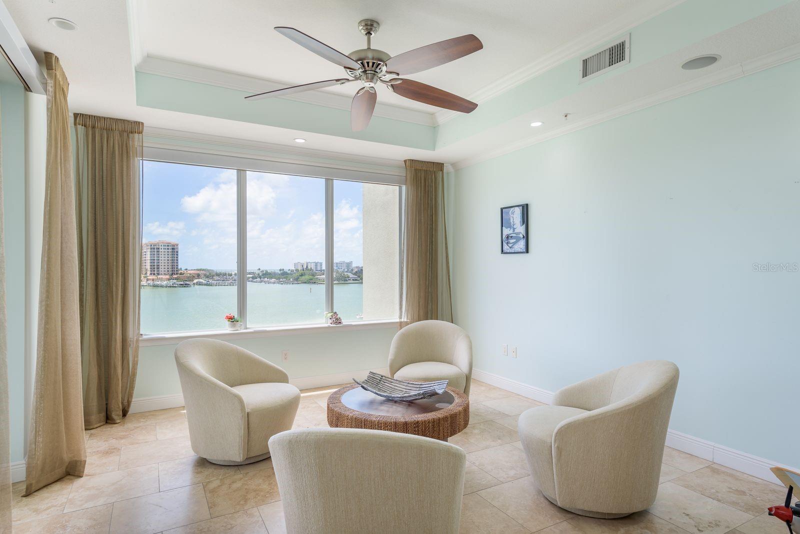 MAJESTIC POINT CONDO - Residential