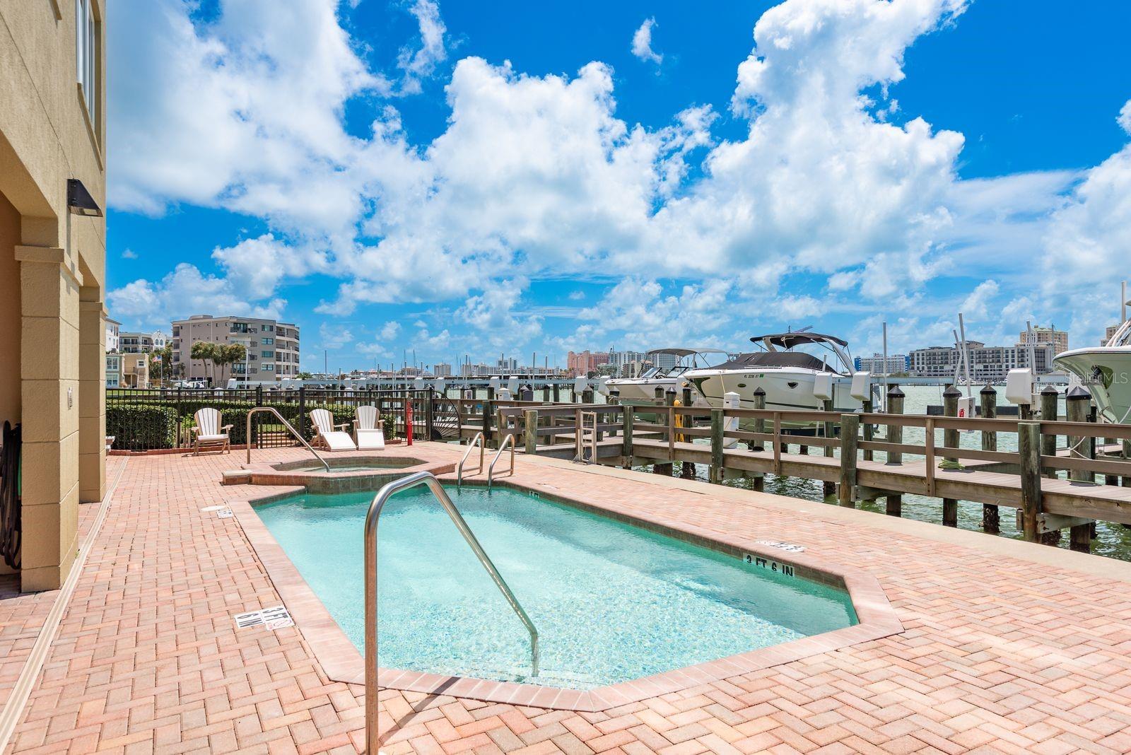 MAJESTIC POINT CONDO - Residential