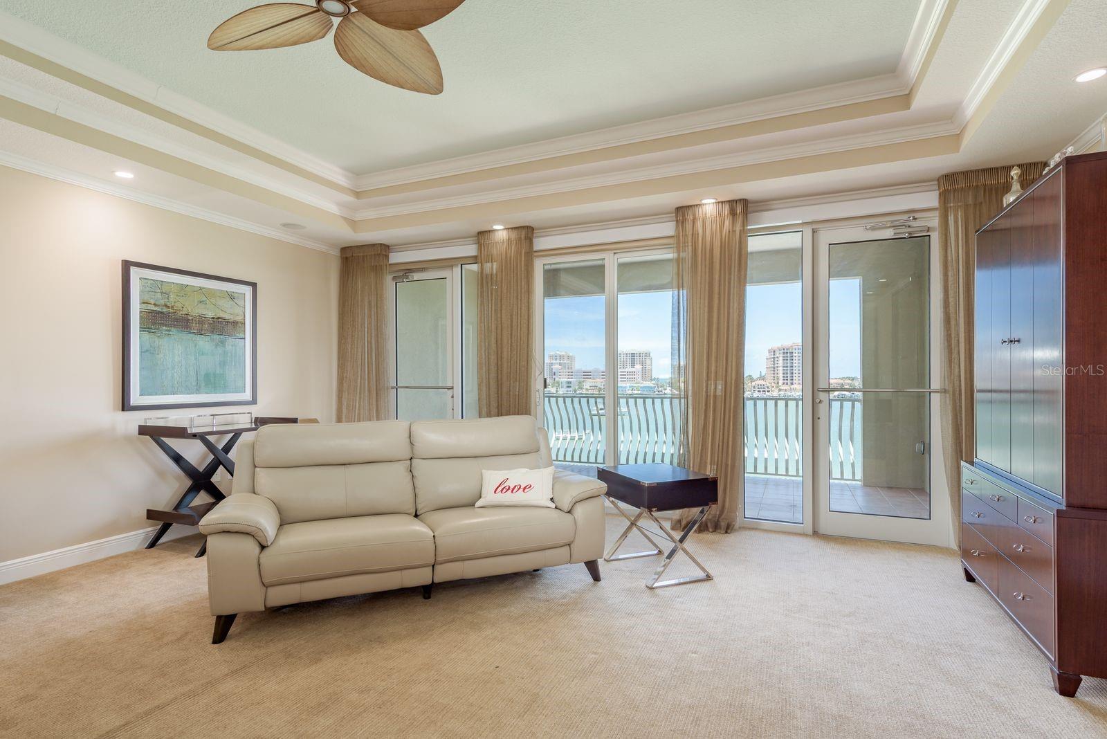 MAJESTIC POINT CONDO - Residential