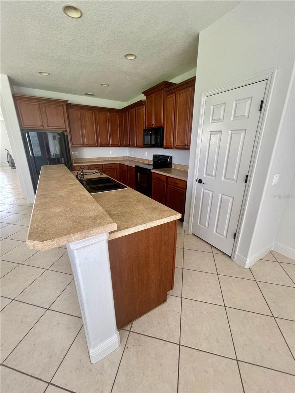 Photo of 14257 Lagoon Cove Lane, Winter Garden, FL 34787 (MLS # O6375296)