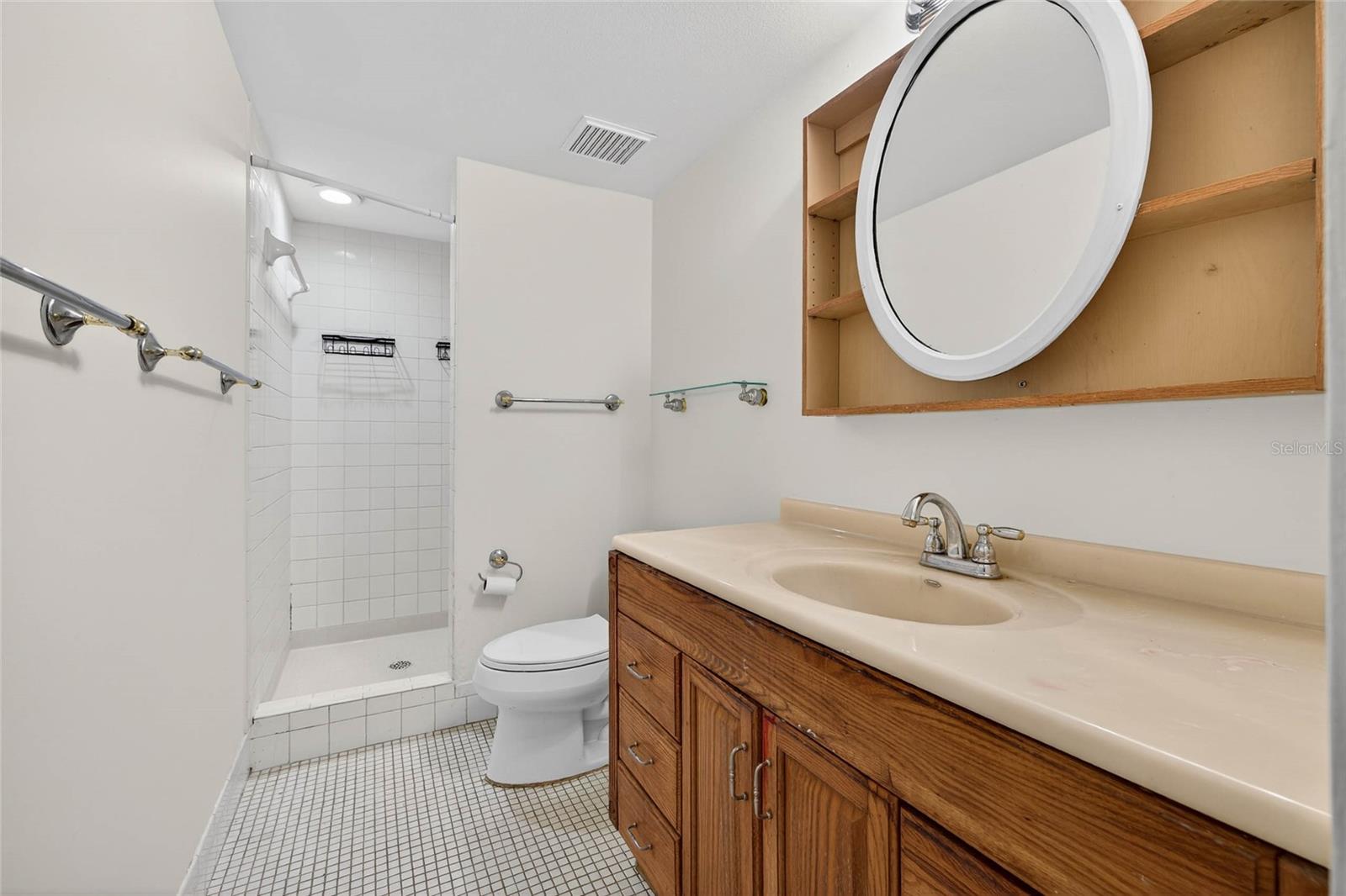 EAST LAKE WOODLANDS CYPRESS ESTATES - Residential