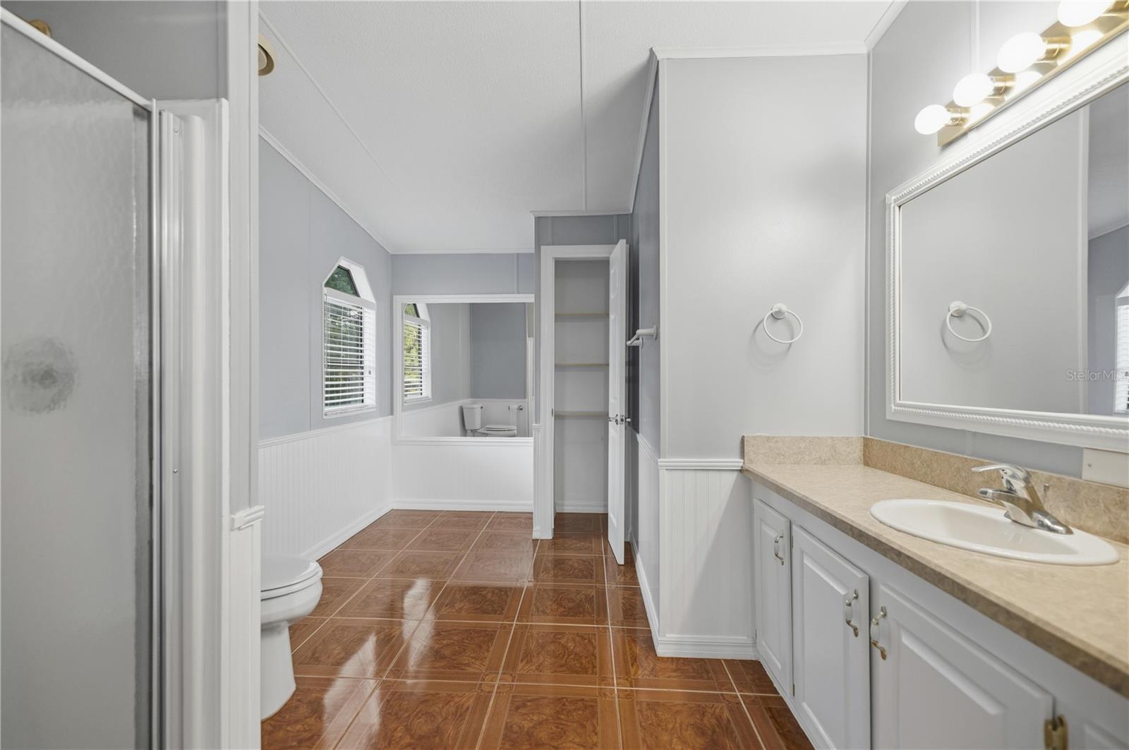 WOODED ACRES 04 - Residential