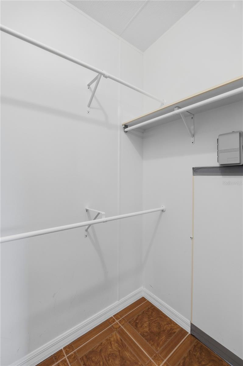 WOODED ACRES 04 - Residential