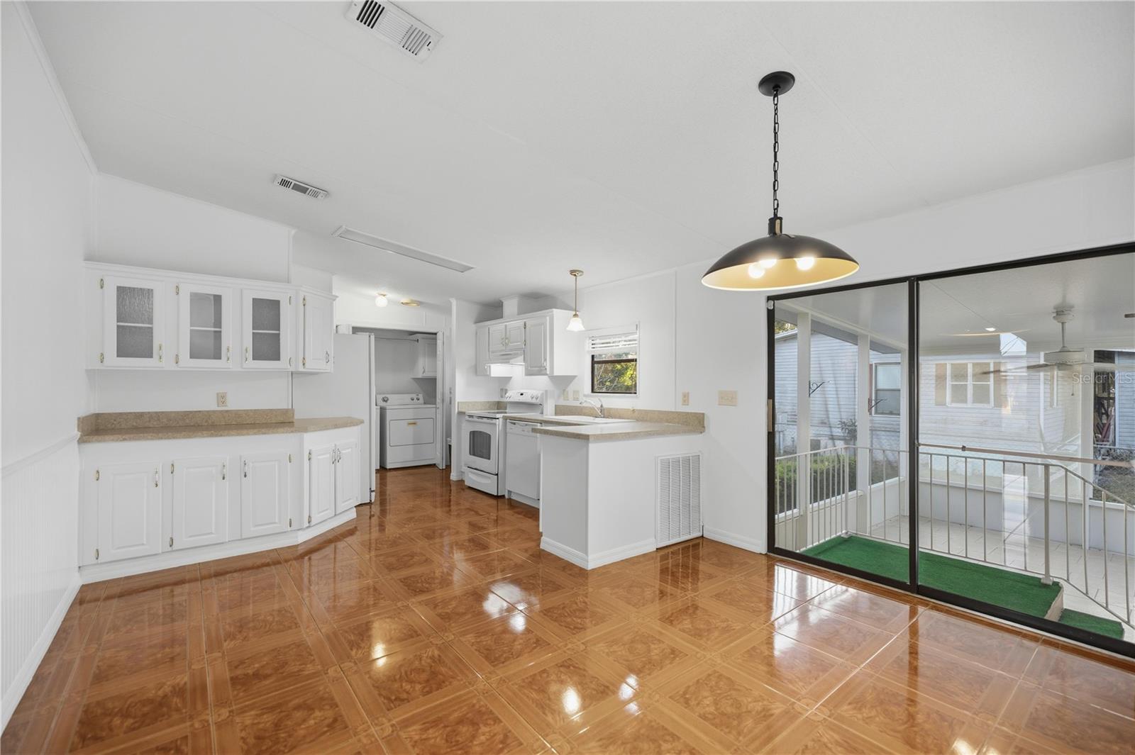 WOODED ACRES 04 - Residential