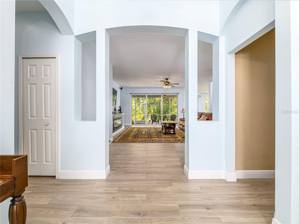 Photo of 10515 Canary Isle Drive, Tampa, FL 33647 (MLS # TB8487456)