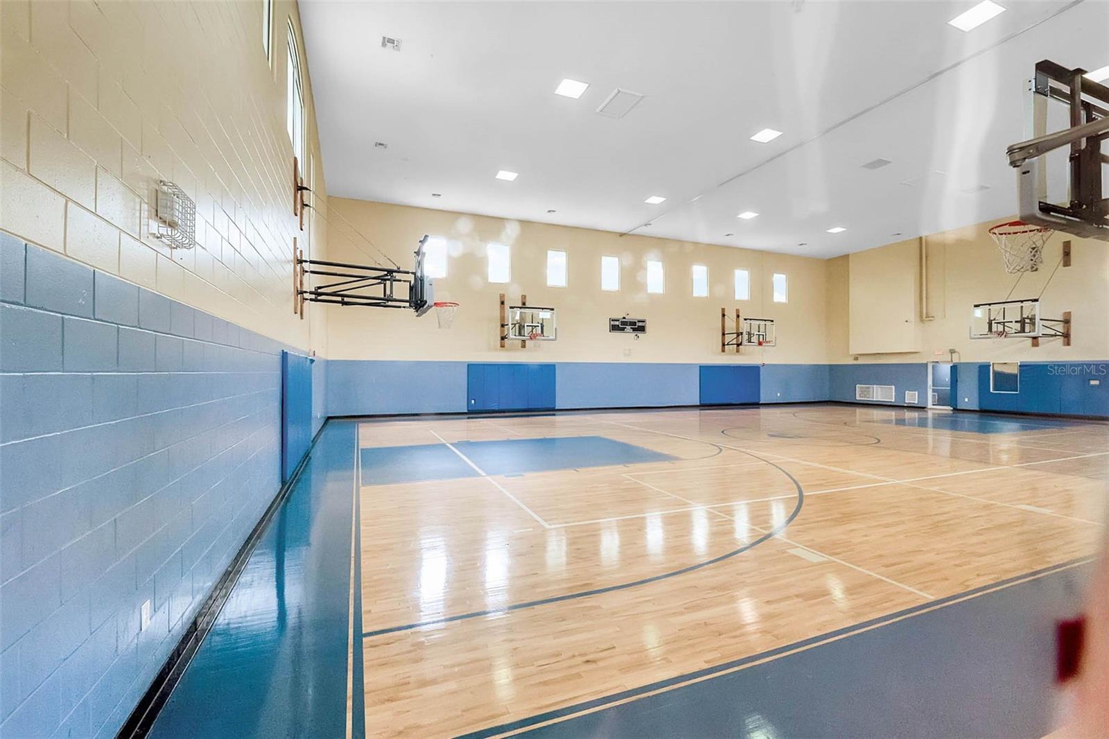 HAMPTONS/METROWEST - Residential