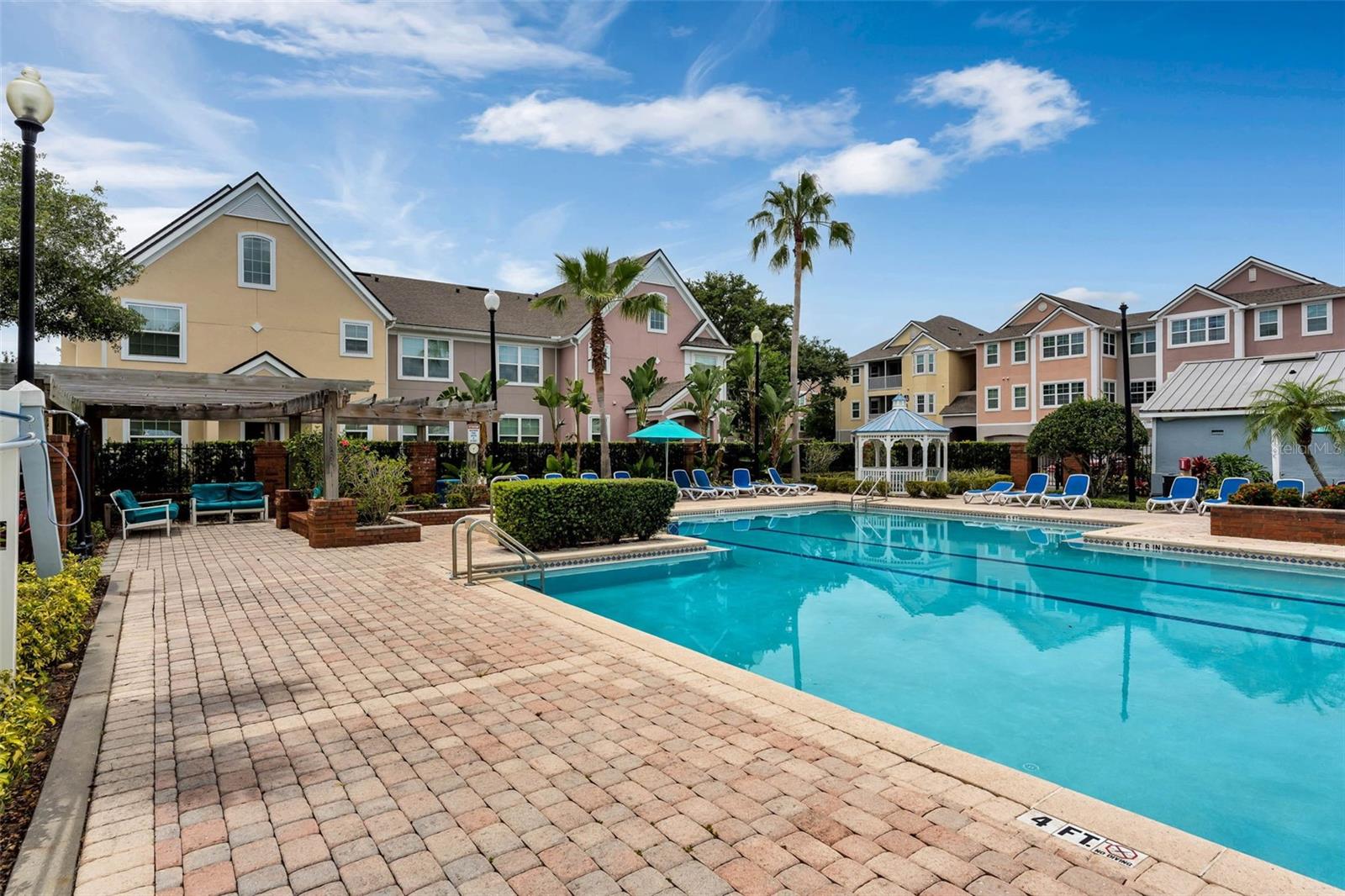 HAMPTONS/METROWEST - Residential