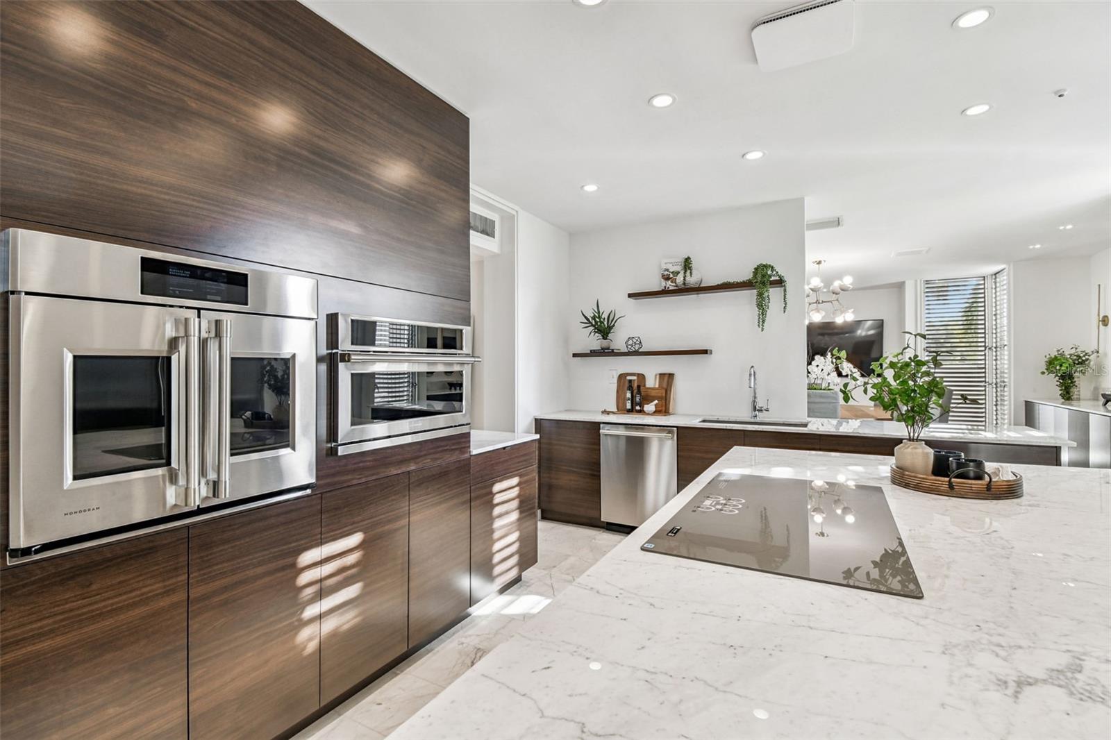 DAVIS ISLANDS PB10 PG52 TO 57 - Residential