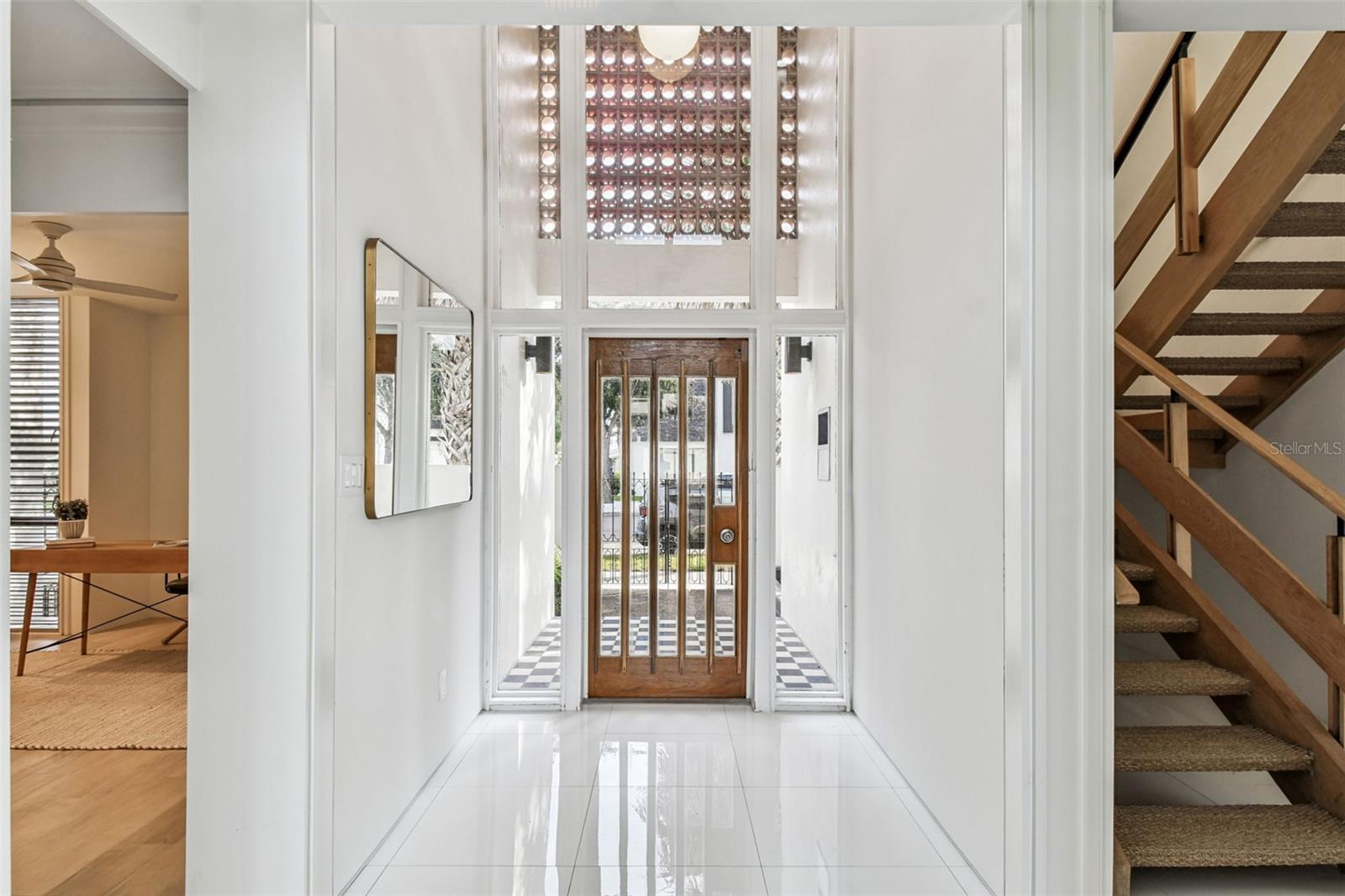 DAVIS ISLANDS PB10 PG52 TO 57 - Residential