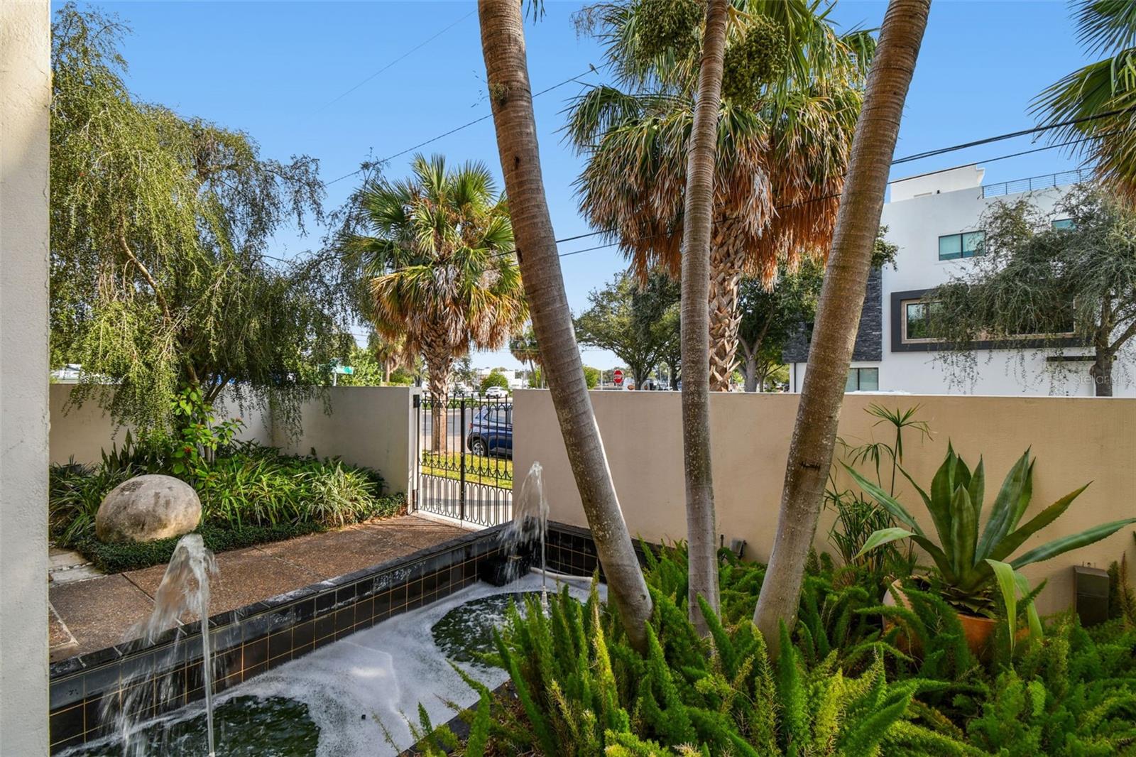 DAVIS ISLANDS PB10 PG52 TO 57 - Residential