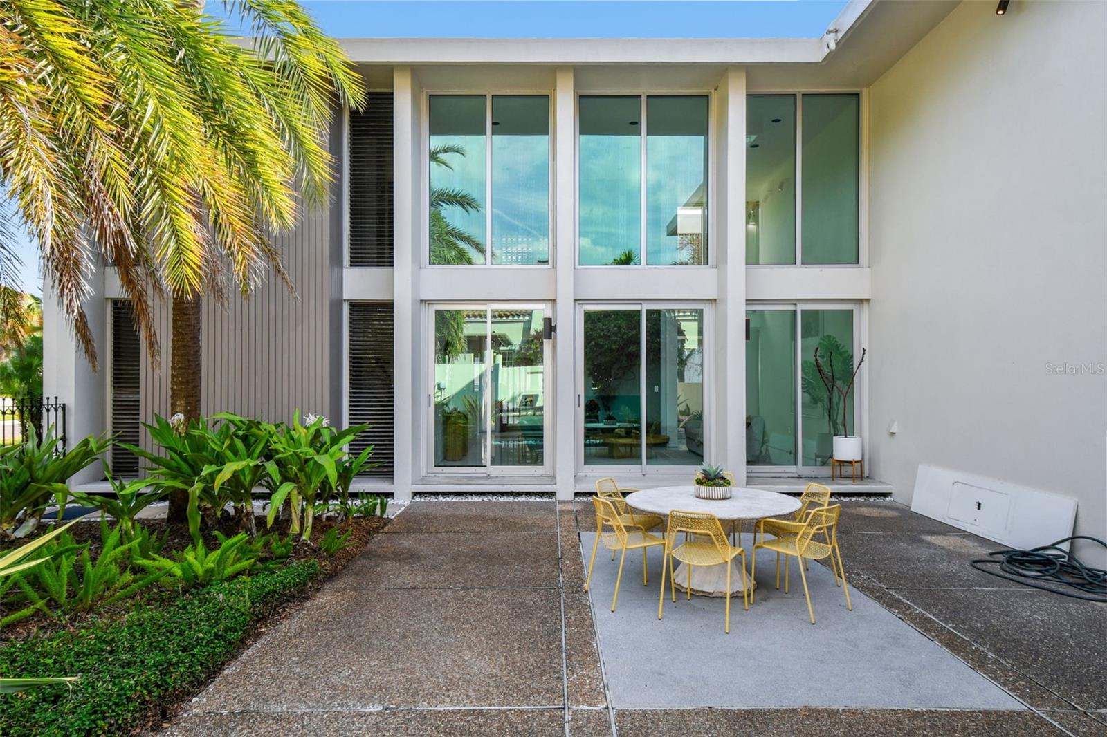 DAVIS ISLANDS PB10 PG52 TO 57 - Residential