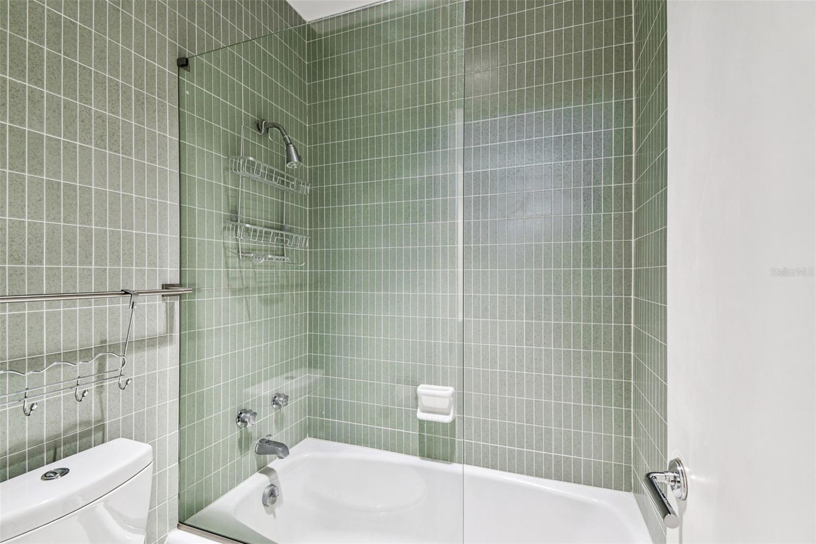 DAVIS ISLANDS PB10 PG52 TO 57 - Residential