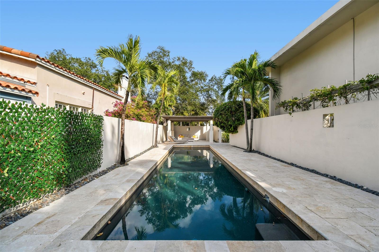 DAVIS ISLANDS PB10 PG52 TO 57 - Residential