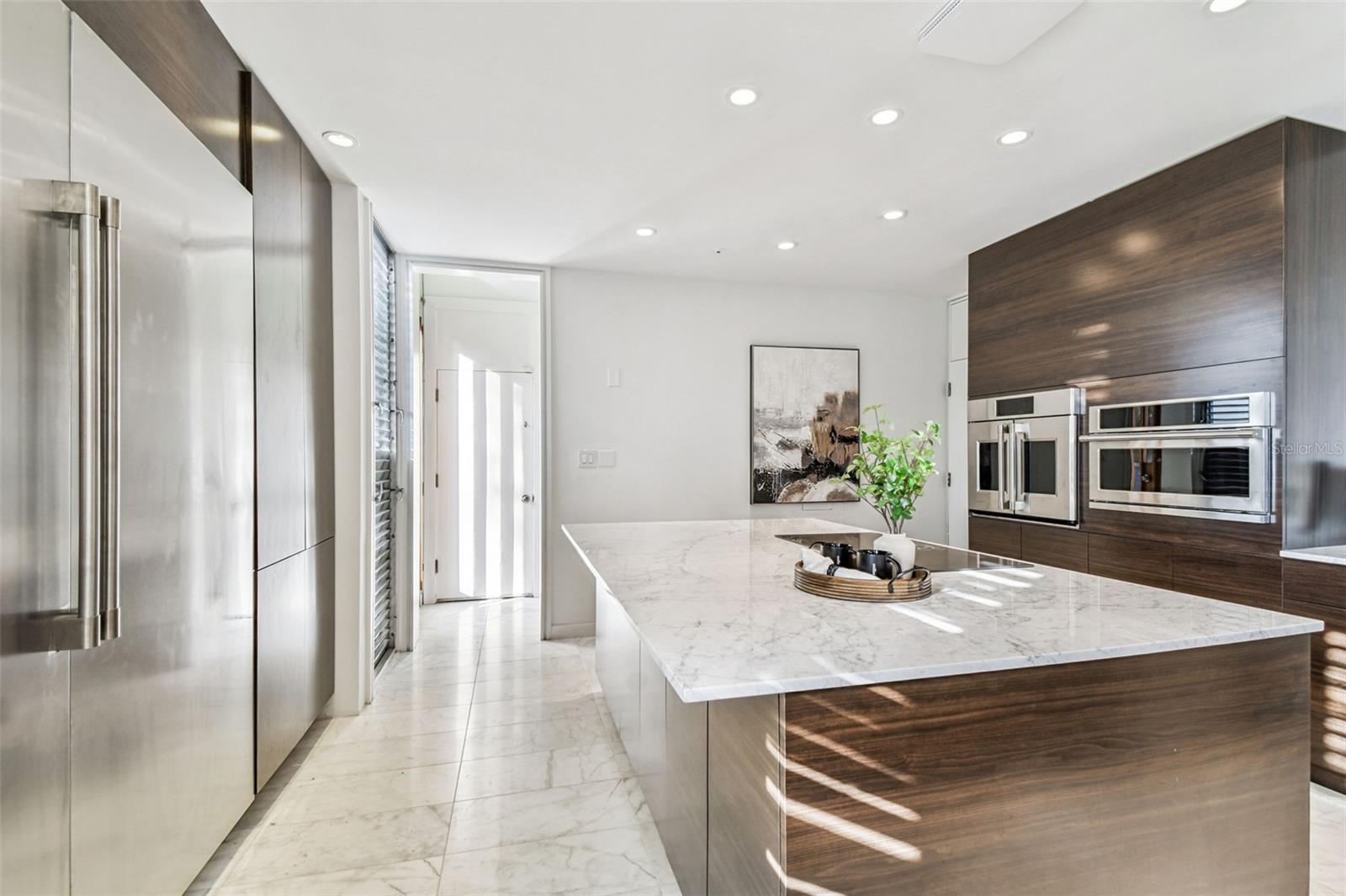 DAVIS ISLANDS PB10 PG52 TO 57 - Residential