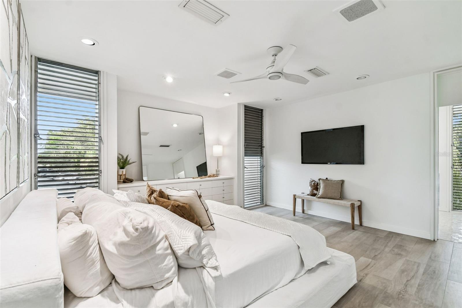 DAVIS ISLANDS PB10 PG52 TO 57 - Residential