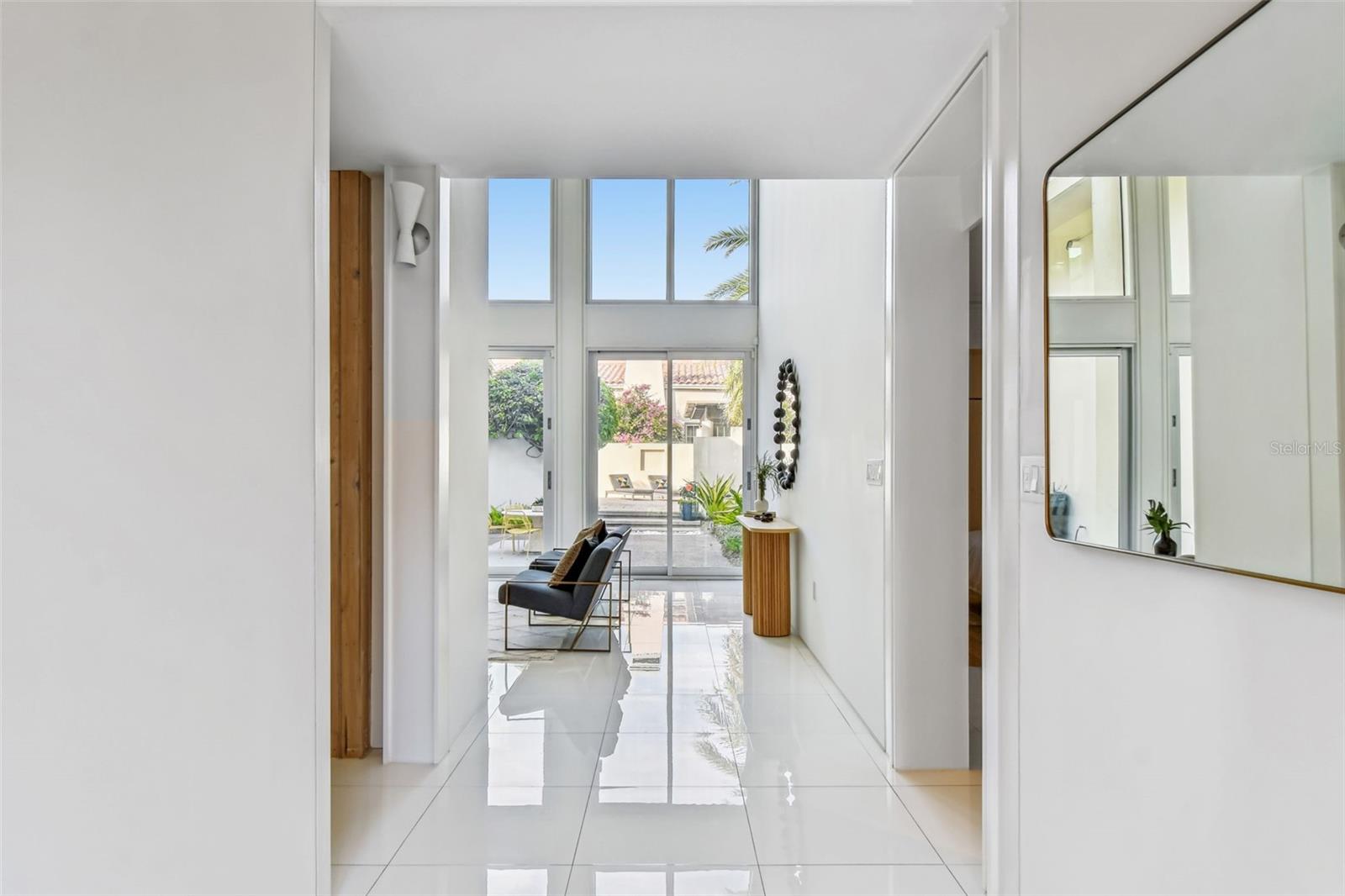 DAVIS ISLANDS PB10 PG52 TO 57 - Residential