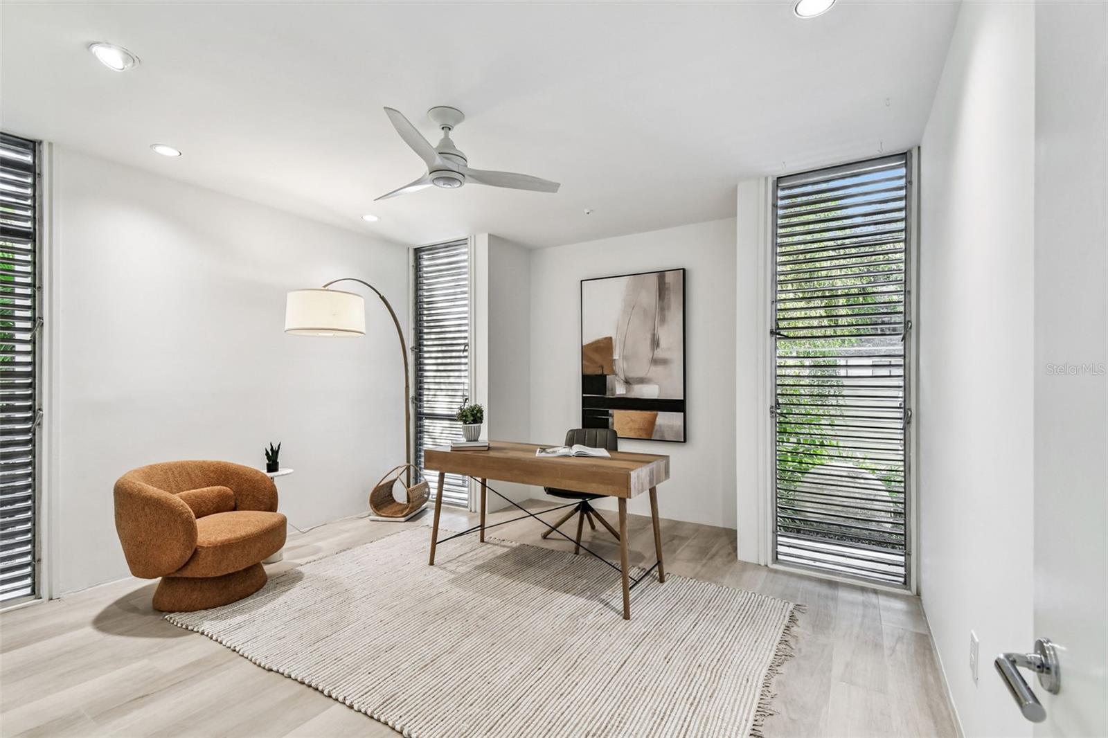 DAVIS ISLANDS PB10 PG52 TO 57 - Residential