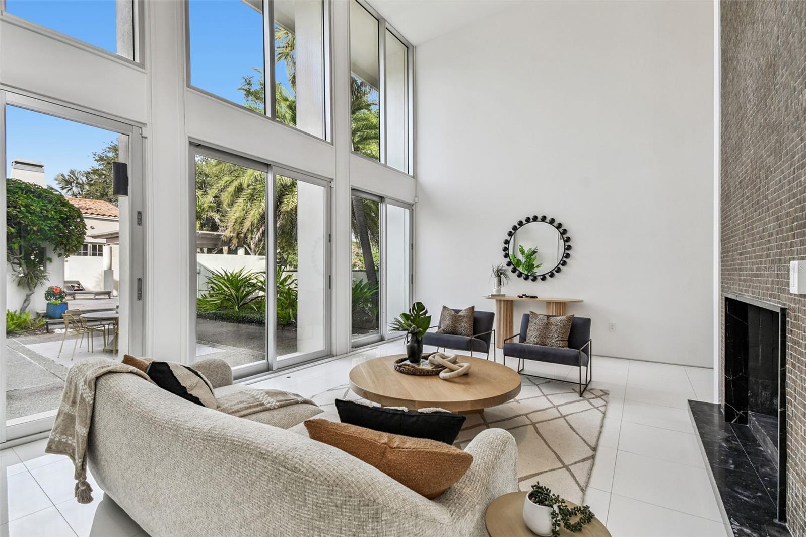 DAVIS ISLANDS PB10 PG52 TO 57 - Residential