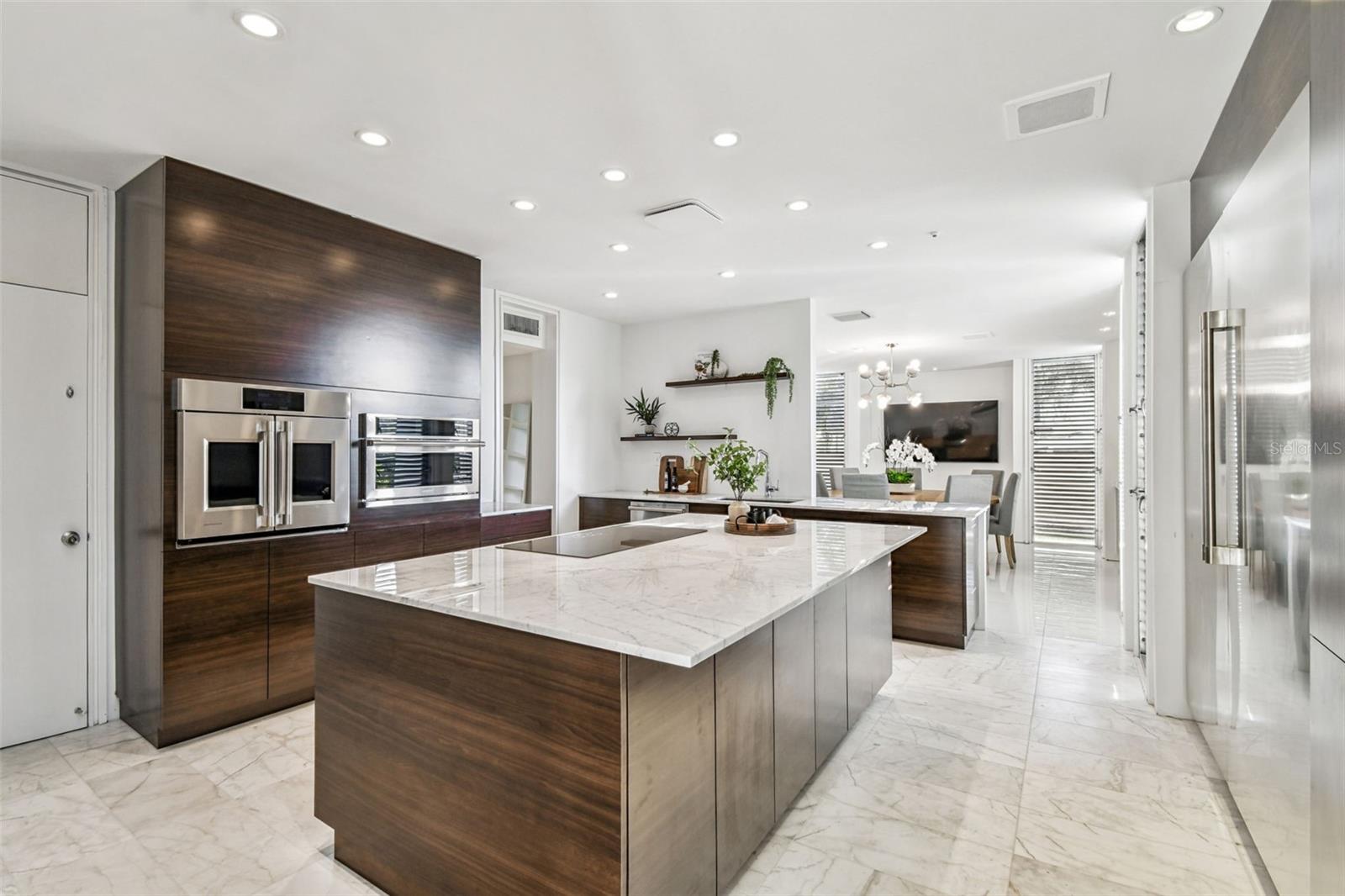 DAVIS ISLANDS PB10 PG52 TO 57 - Residential