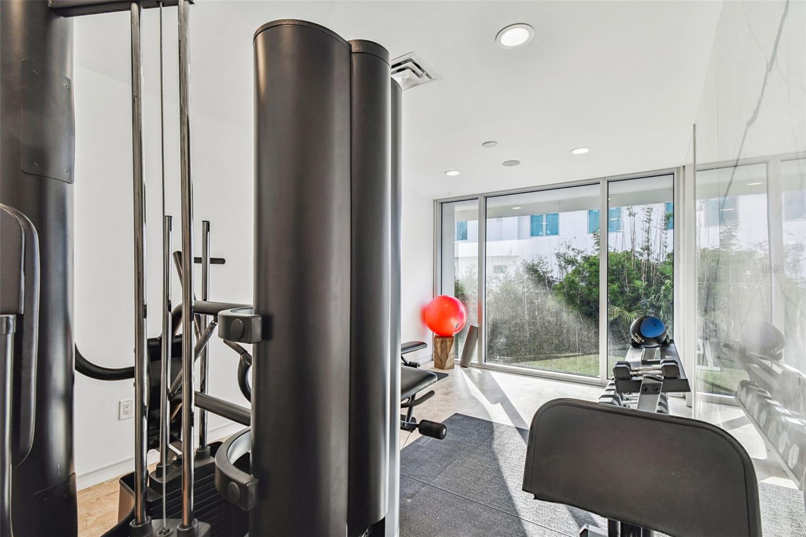 DAVIS ISLANDS PB10 PG52 TO 57 - Residential