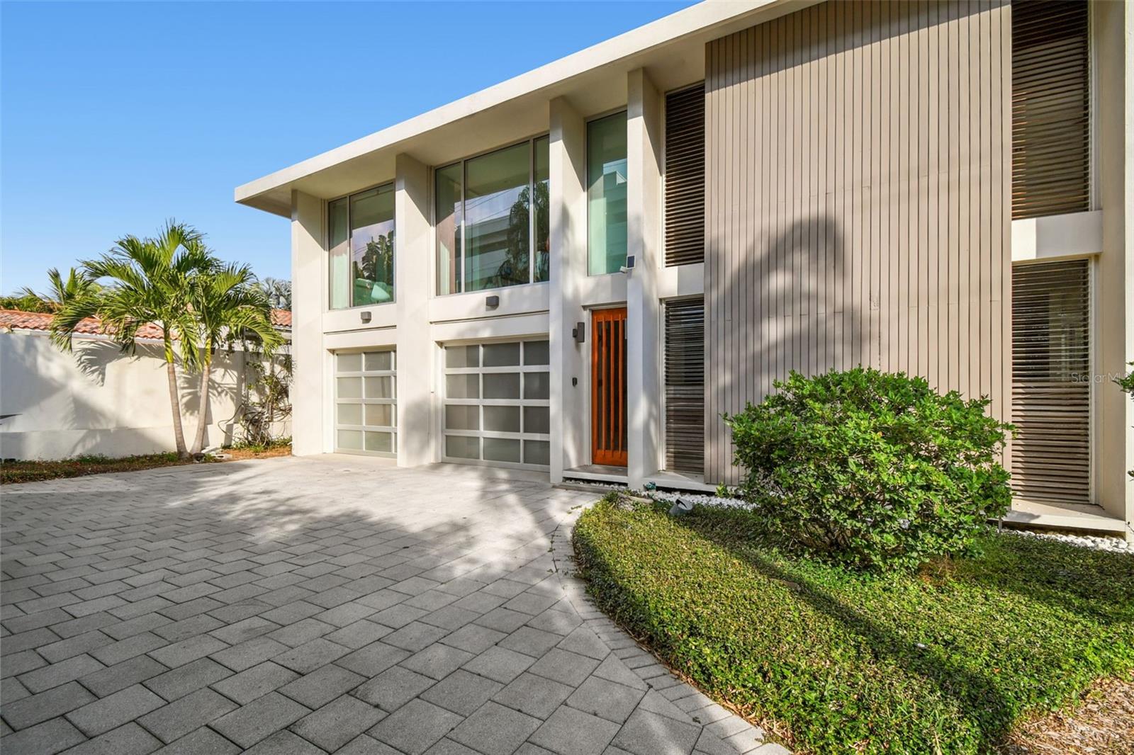 DAVIS ISLANDS PB10 PG52 TO 57 - Residential