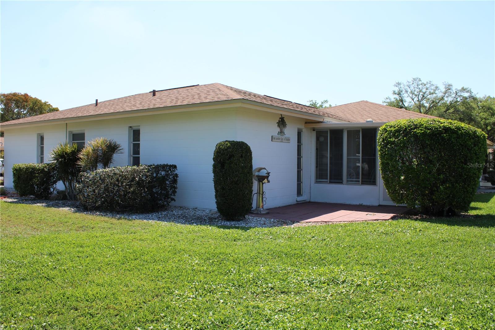 OAKWOOD VILLAS SEC A - Residential Lease