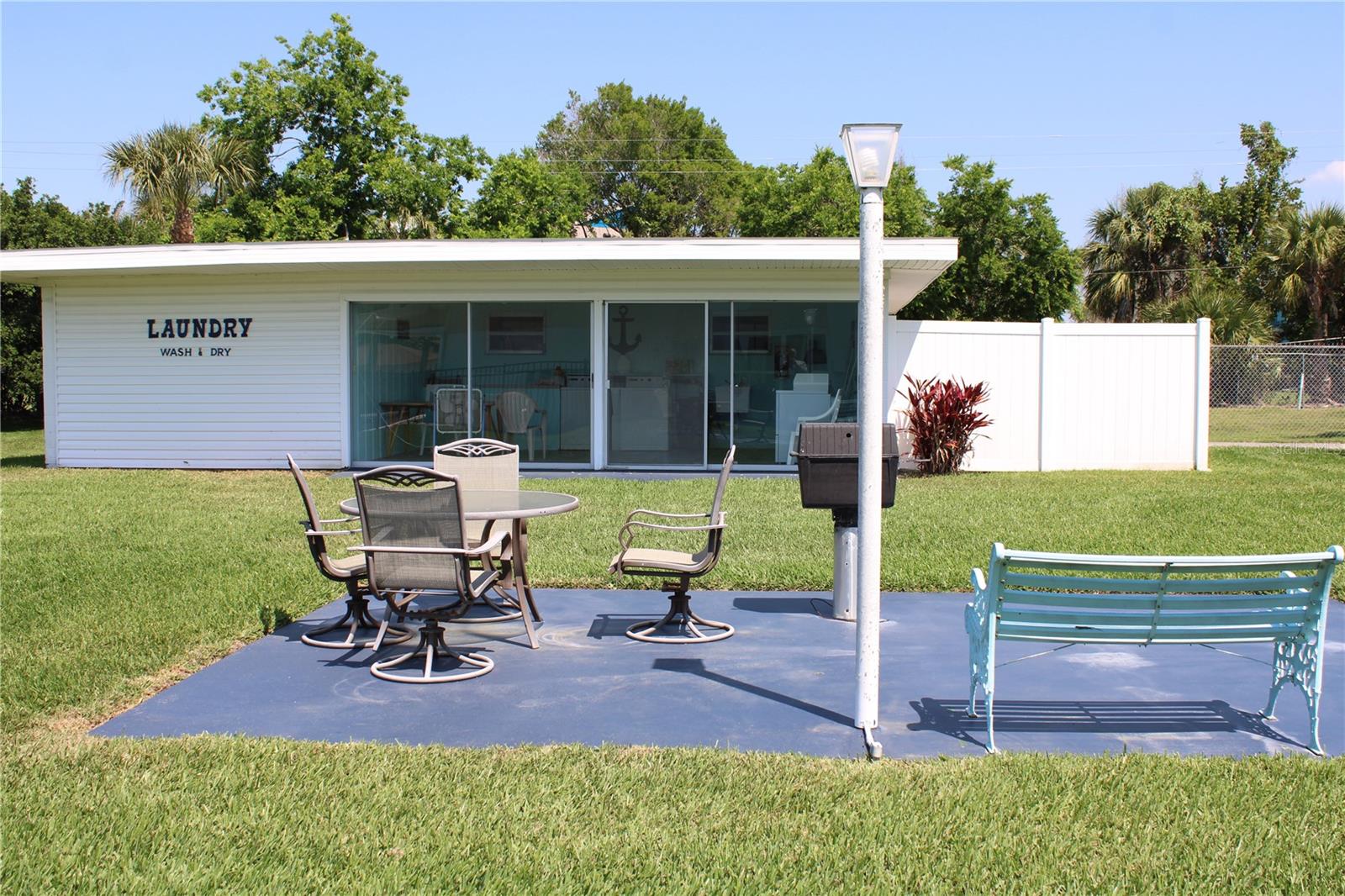 OAKWOOD VILLAS SEC A - Residential Lease