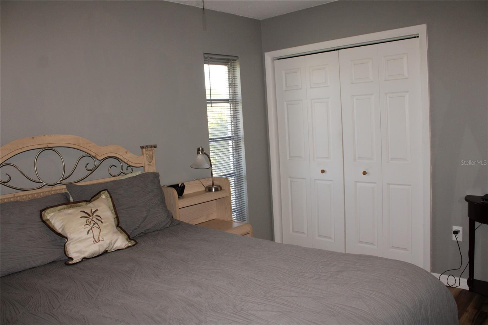 OAKWOOD VILLAS SEC A - Residential Lease