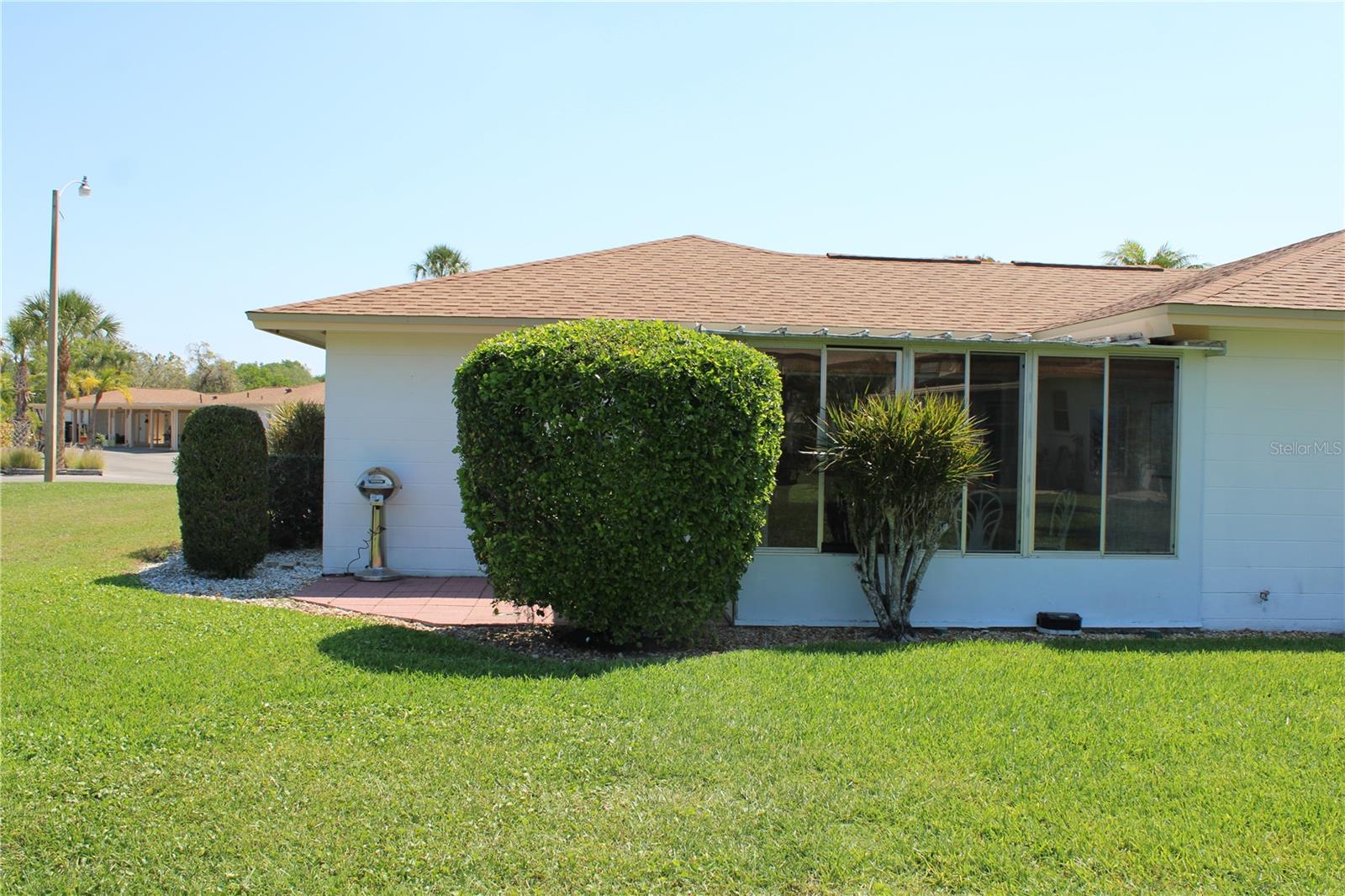 OAKWOOD VILLAS SEC A - Residential Lease