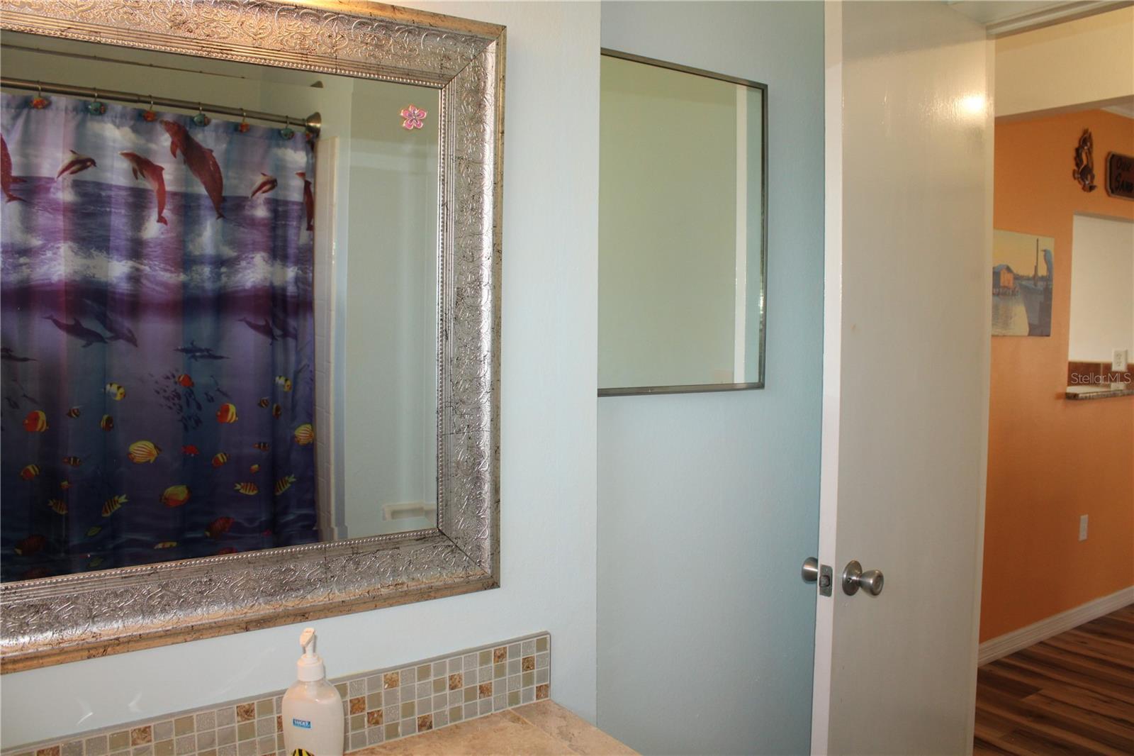 OAKWOOD VILLAS SEC A - Residential Lease