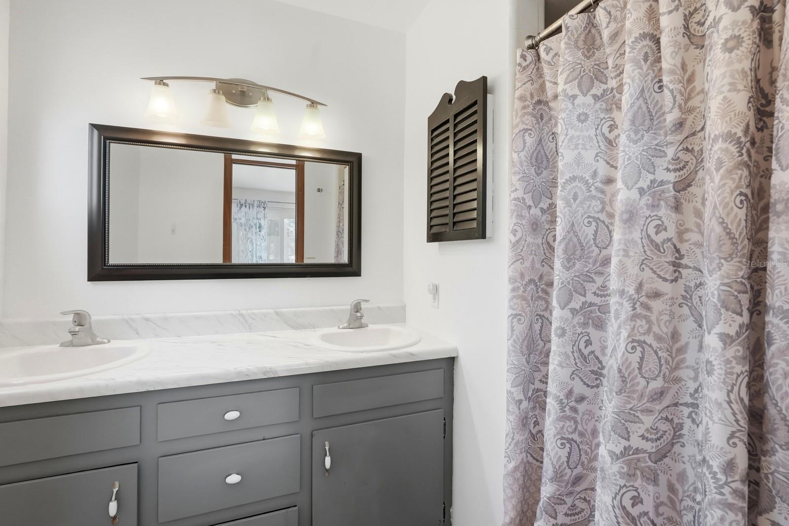 100-UNICORPORATED-WESTSIDE - Residential