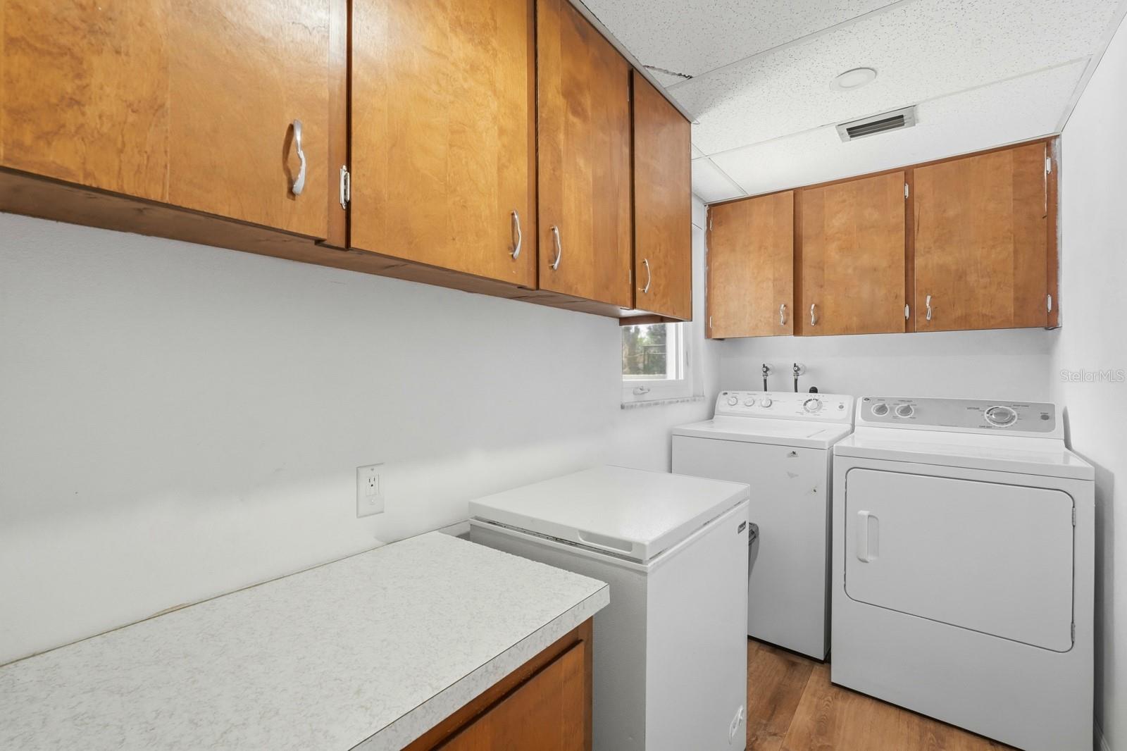 100-UNICORPORATED-WESTSIDE - Residential